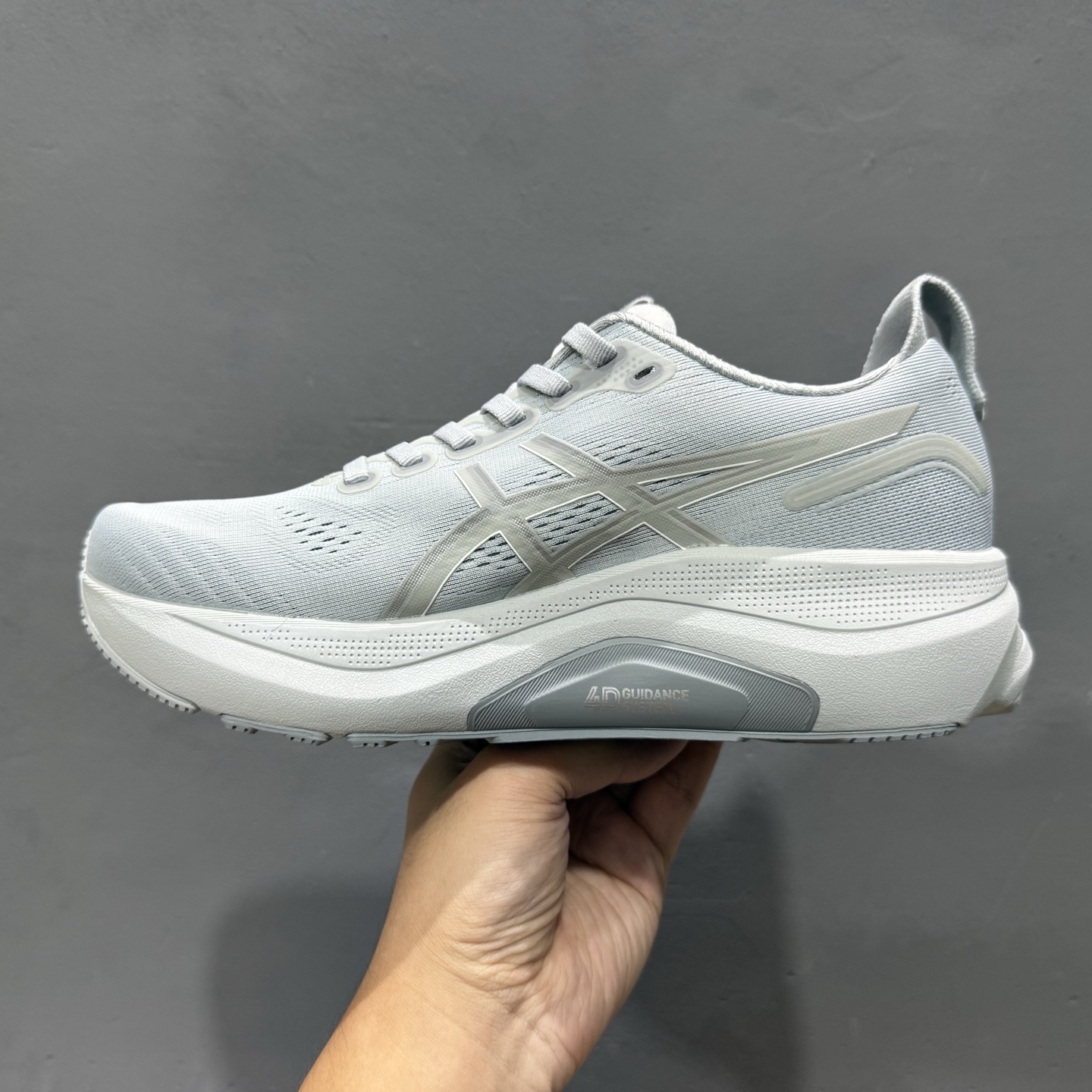 ASICS Gel-Kayano 32 休闲运动鞋透气休闲鞋减震轻质跑步鞋 1011C051-020