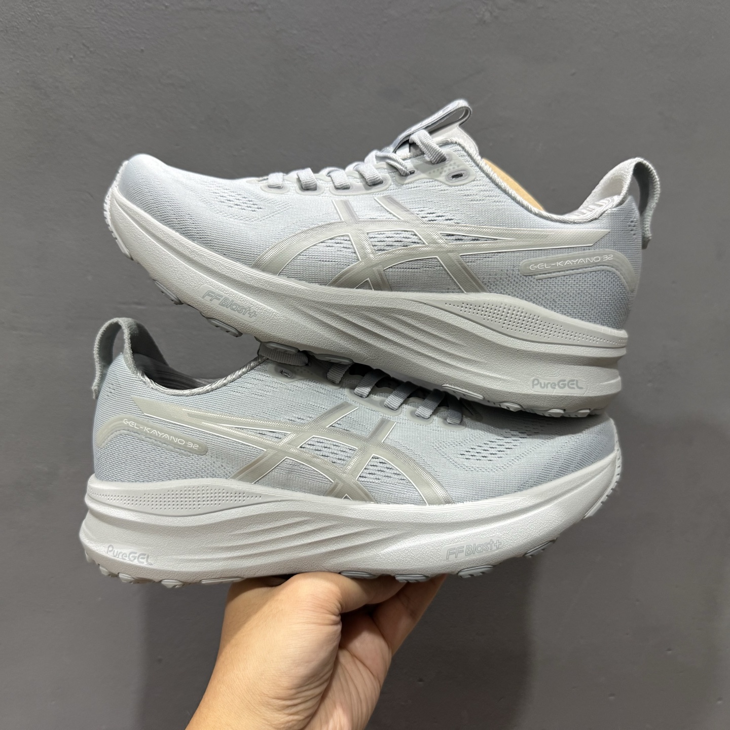 ASICS Gel-Kayano 32 休闲运动鞋透气休闲鞋减震轻质跑步鞋 1011C051-020