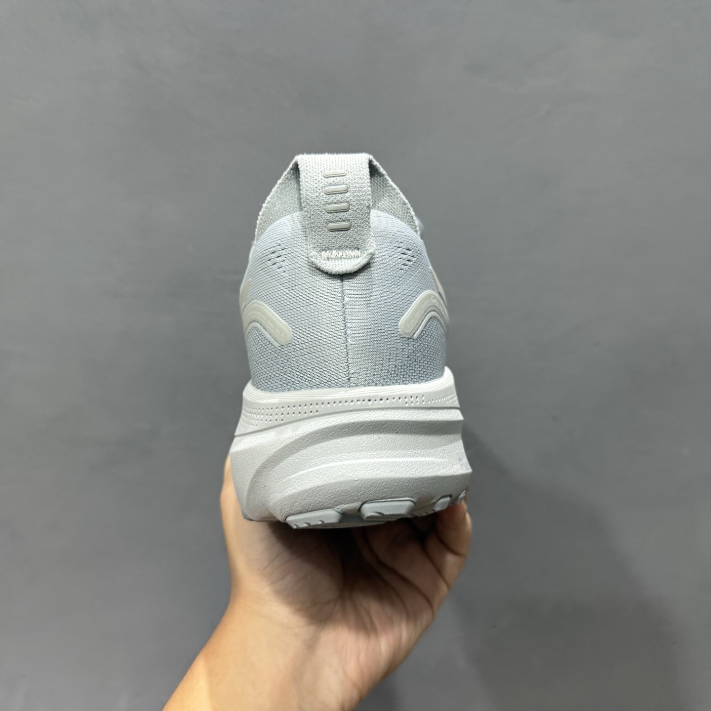 ASICS Gel-Kayano 32 休闲运动鞋透气休闲鞋减震轻质跑步鞋 1011C051-020