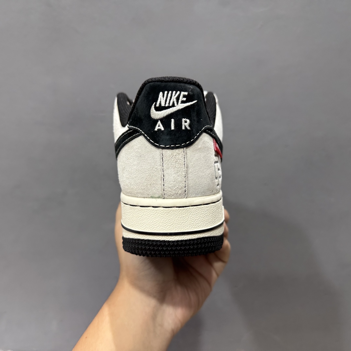 Sup x Air Force 1 Low 翻毛米灰黑 SJ6698-021
