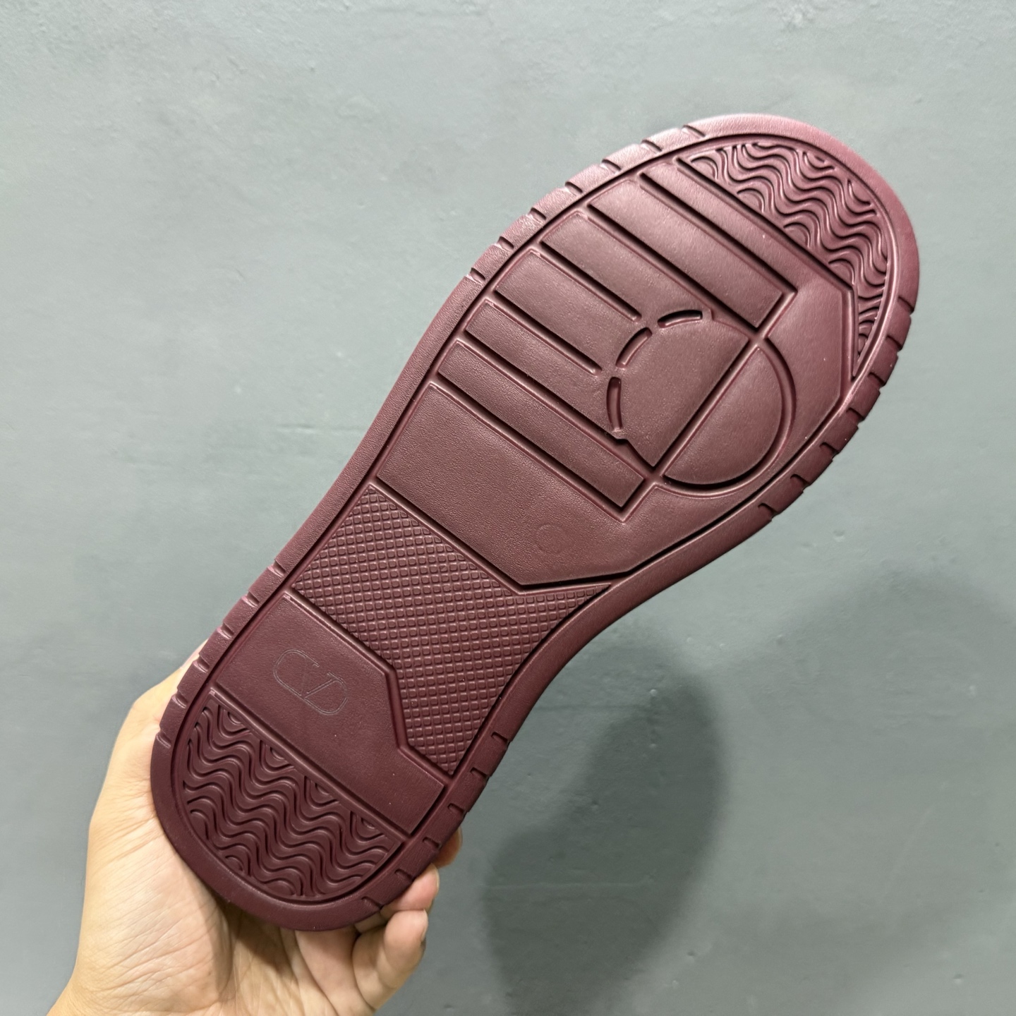 380 Valentino 华伦天奴 Rockstud untitled 厚底休闲铆钉小白鞋