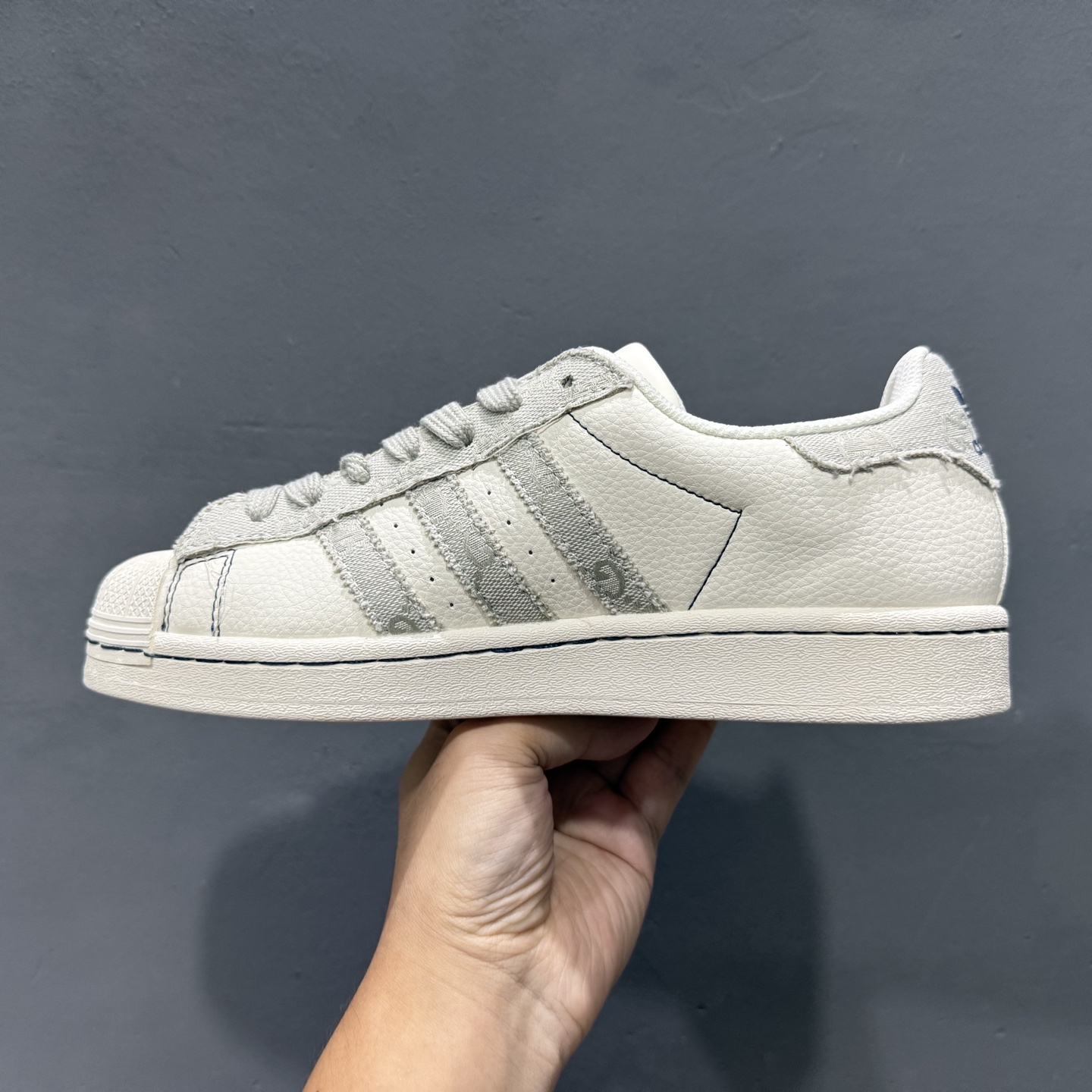 Adidas Originals Superstar 联名款贝壳头 jy8921-331