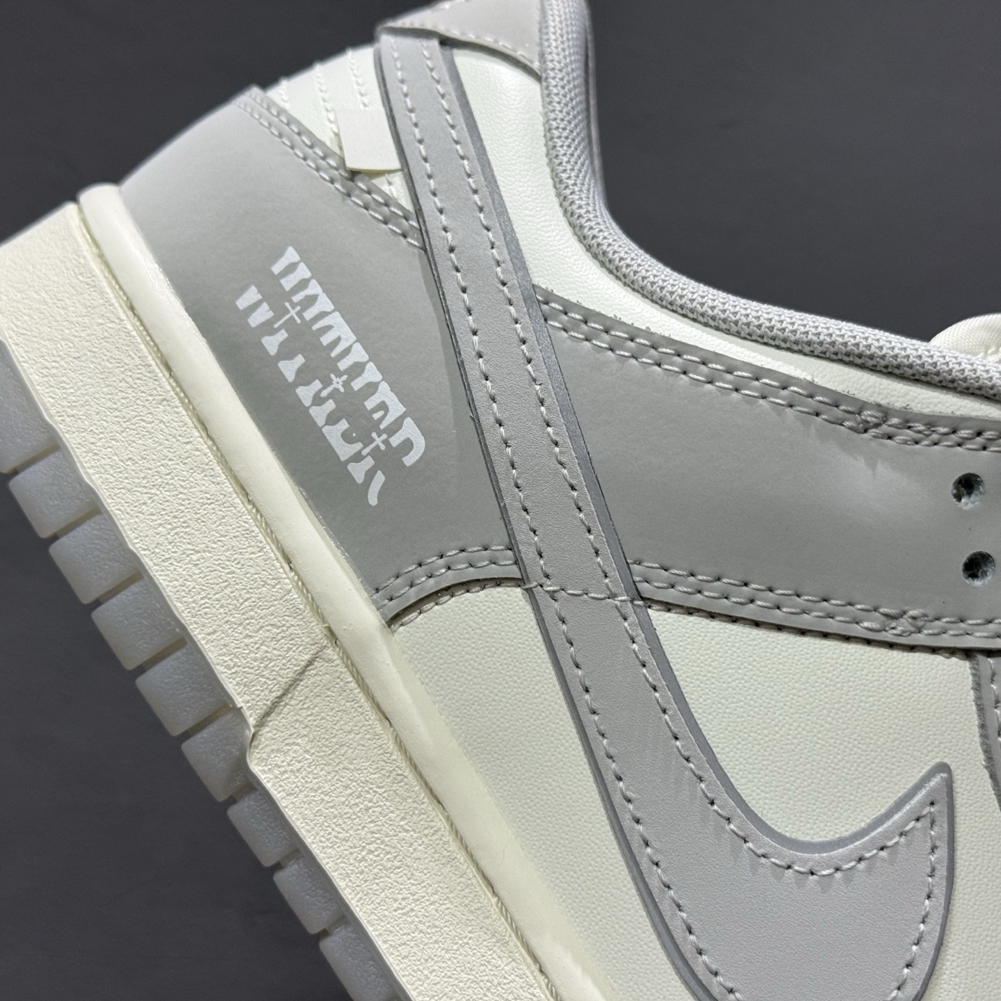 Nike SB Dunk Low 周年高端定制 低帮休闲板鞋 GW0414-023