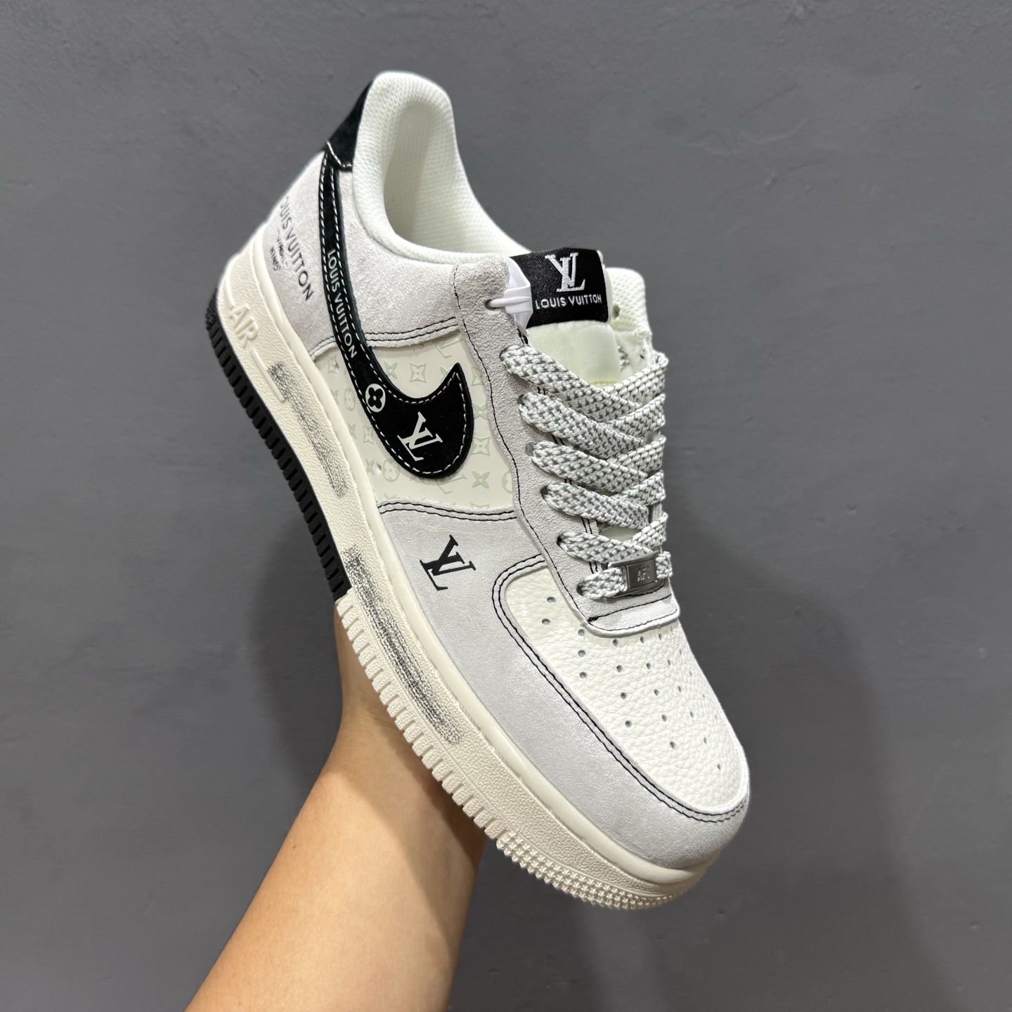 Nike Air Force 1'07 Low LV联名 双拼黑涂鸦 空军一号低帮休闲板鞋 CX5050-Y06