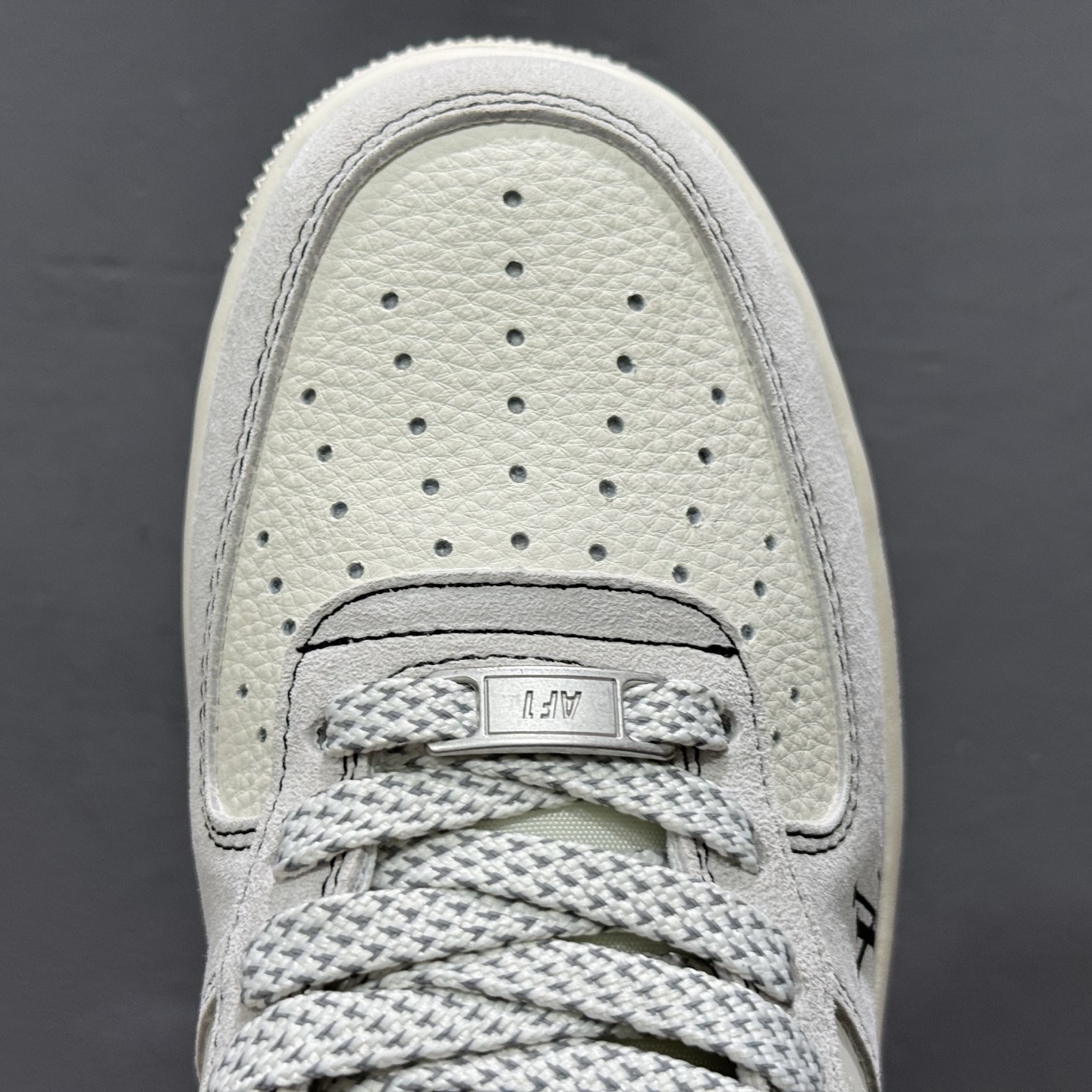 Nike Air Force 1'07 Low LV联名 双拼黑涂鸦 空军一号低帮休闲板鞋 CX5050-Y06