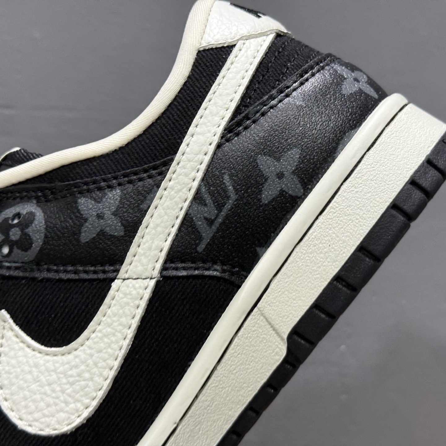 Nike SB Dunk Low LV联名 暗夜幽白 周年高端定制 低帮休闲板鞋 SC0601-458