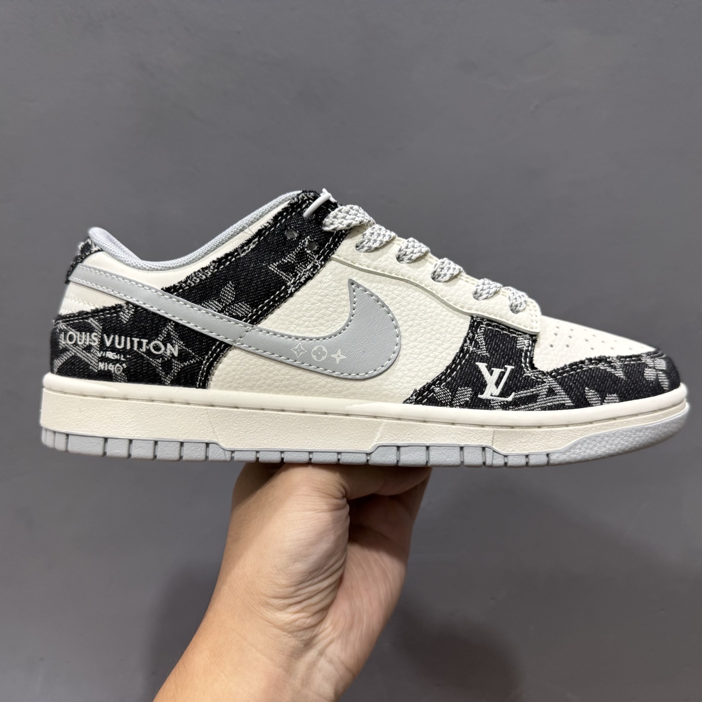 Nike SB Dunk Low LV联名 黑牛仔印花 周年高端定制 低帮休闲板鞋 JP1628-020