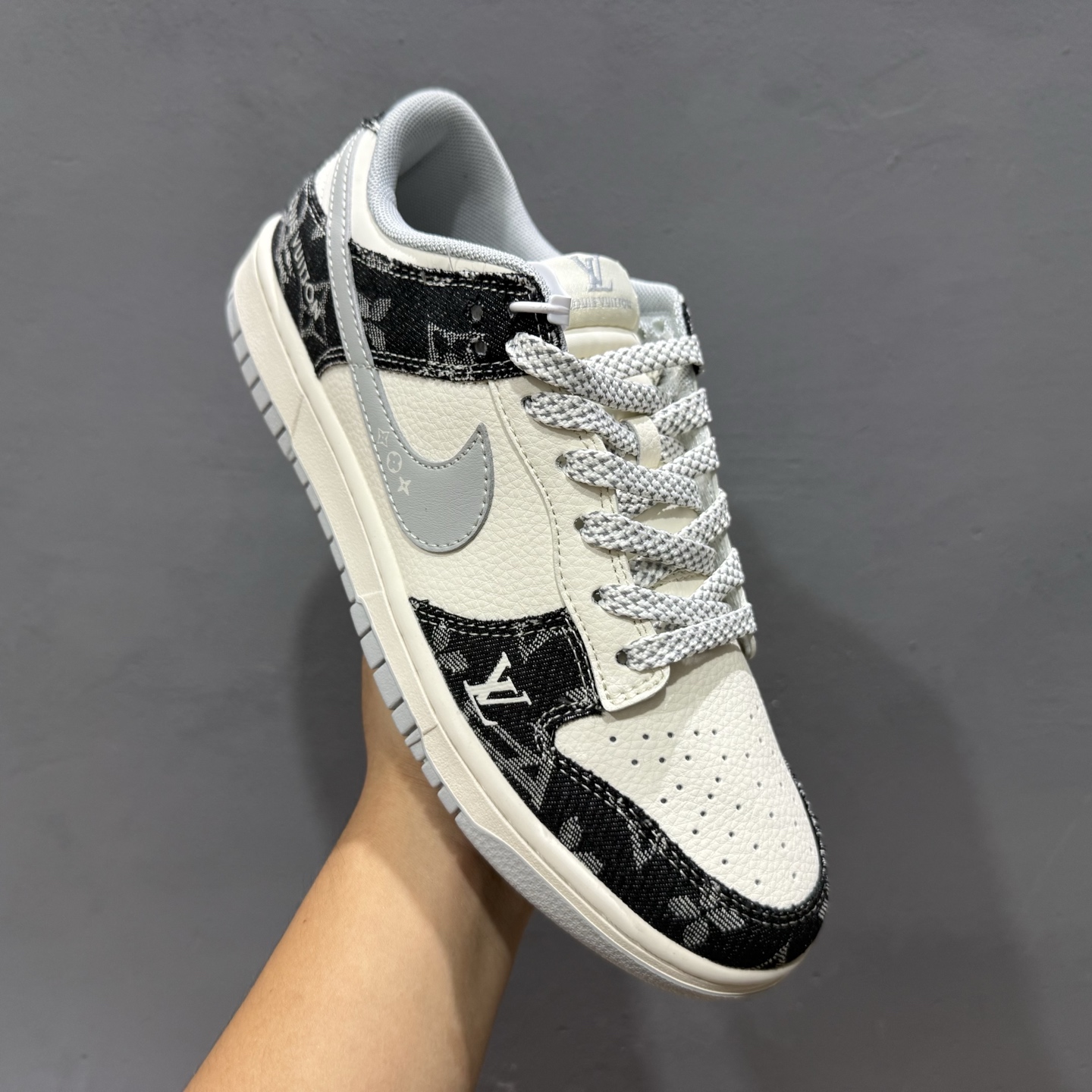 Nike SB Dunk Low LV联名 黑牛仔印花 周年高端定制 低帮休闲板鞋 JP1628-020