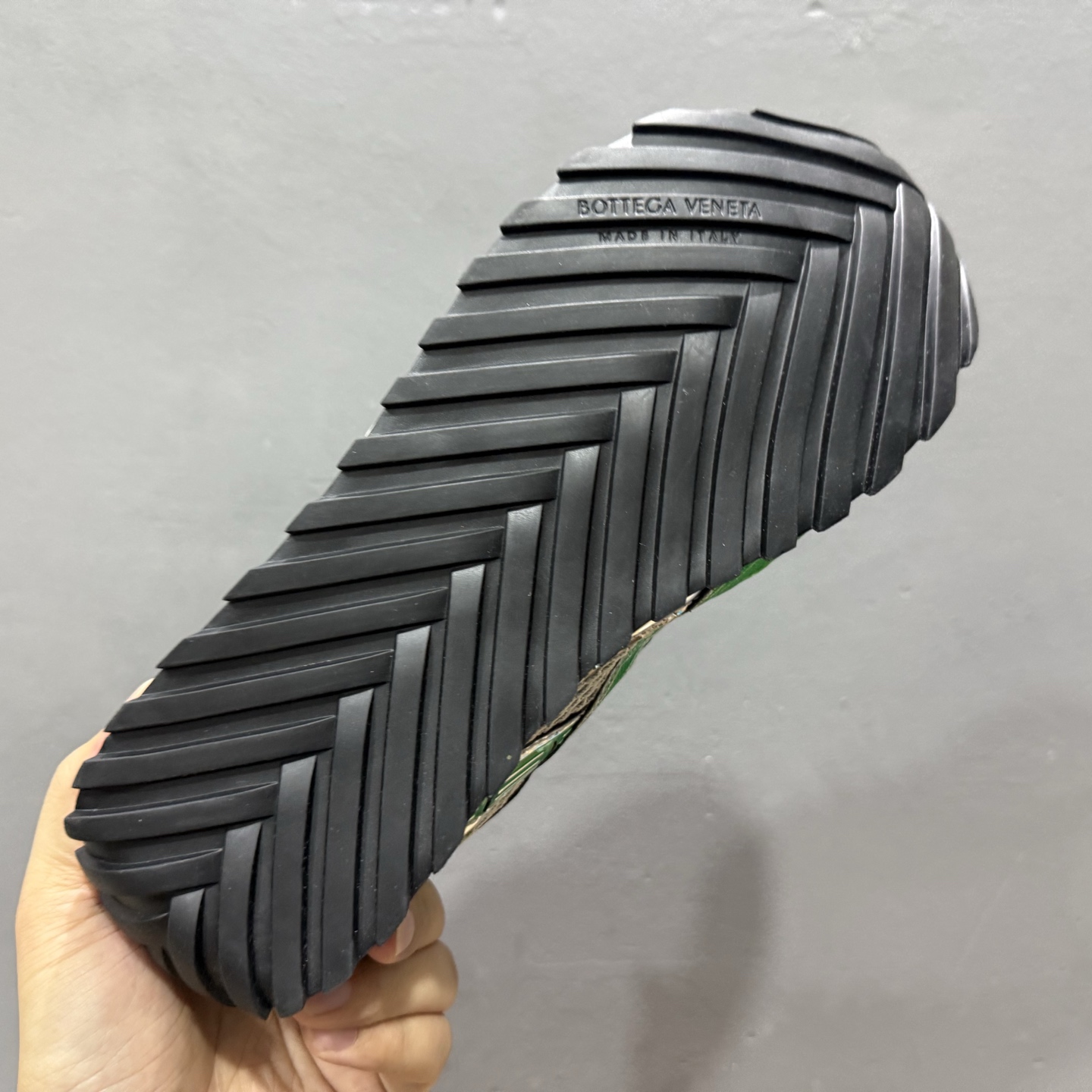 300 Bottega Veneta葆蝶家 Orbit 织物 圆头系带跑鞋