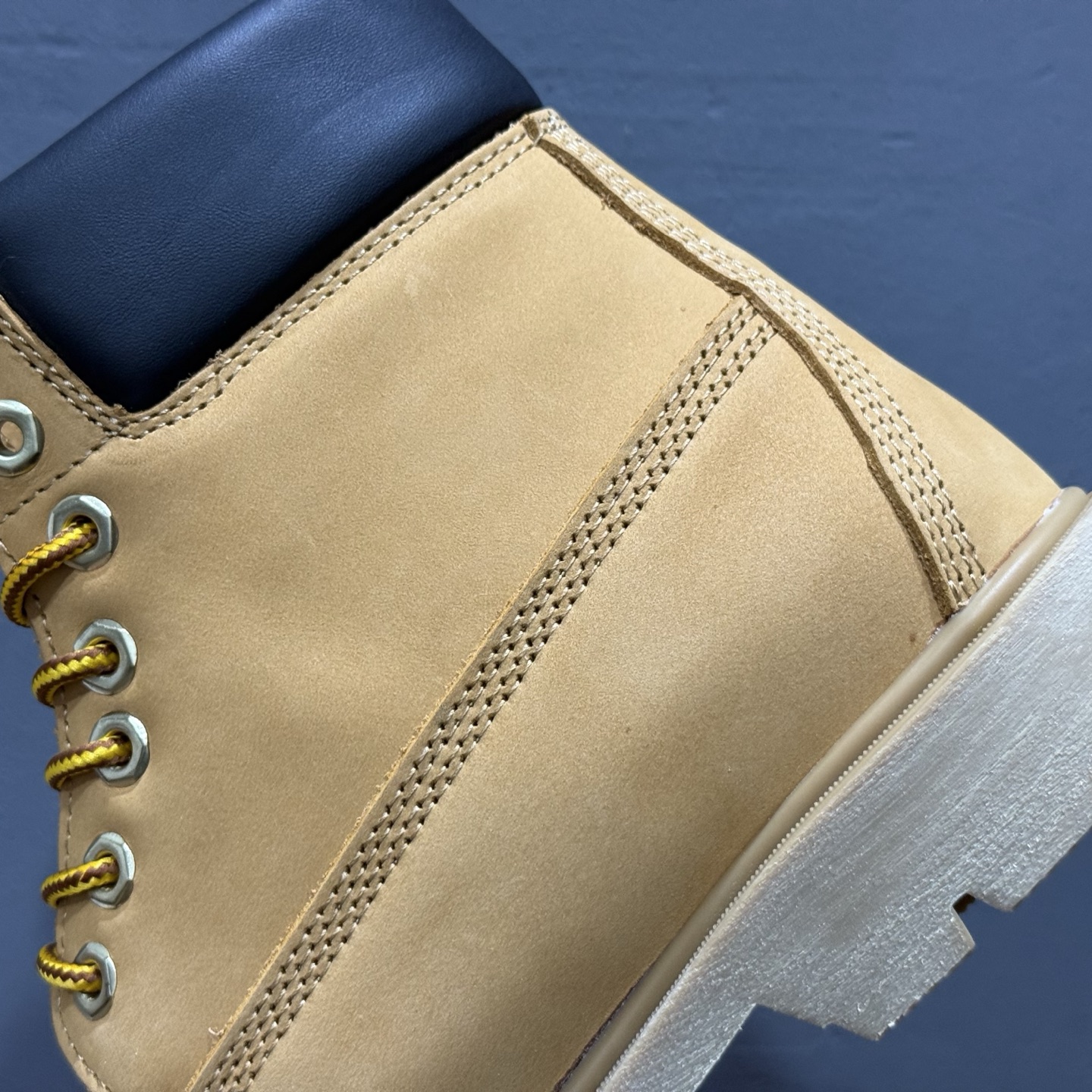 Timberland添柏岚/天伯伦经典款户外休闲高帮大黄靴