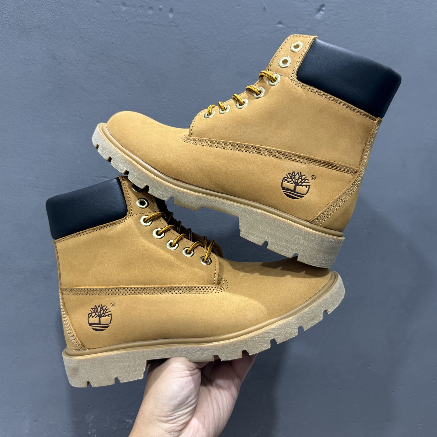 Timberland添柏岚/天伯伦经典款户外休闲高帮大黄靴