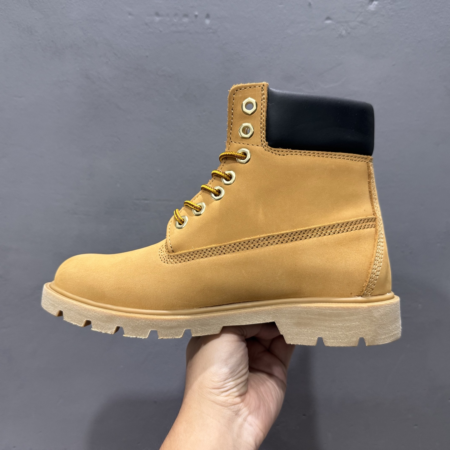 Timberland添柏岚/天伯伦经典款户外休闲高帮大黄靴