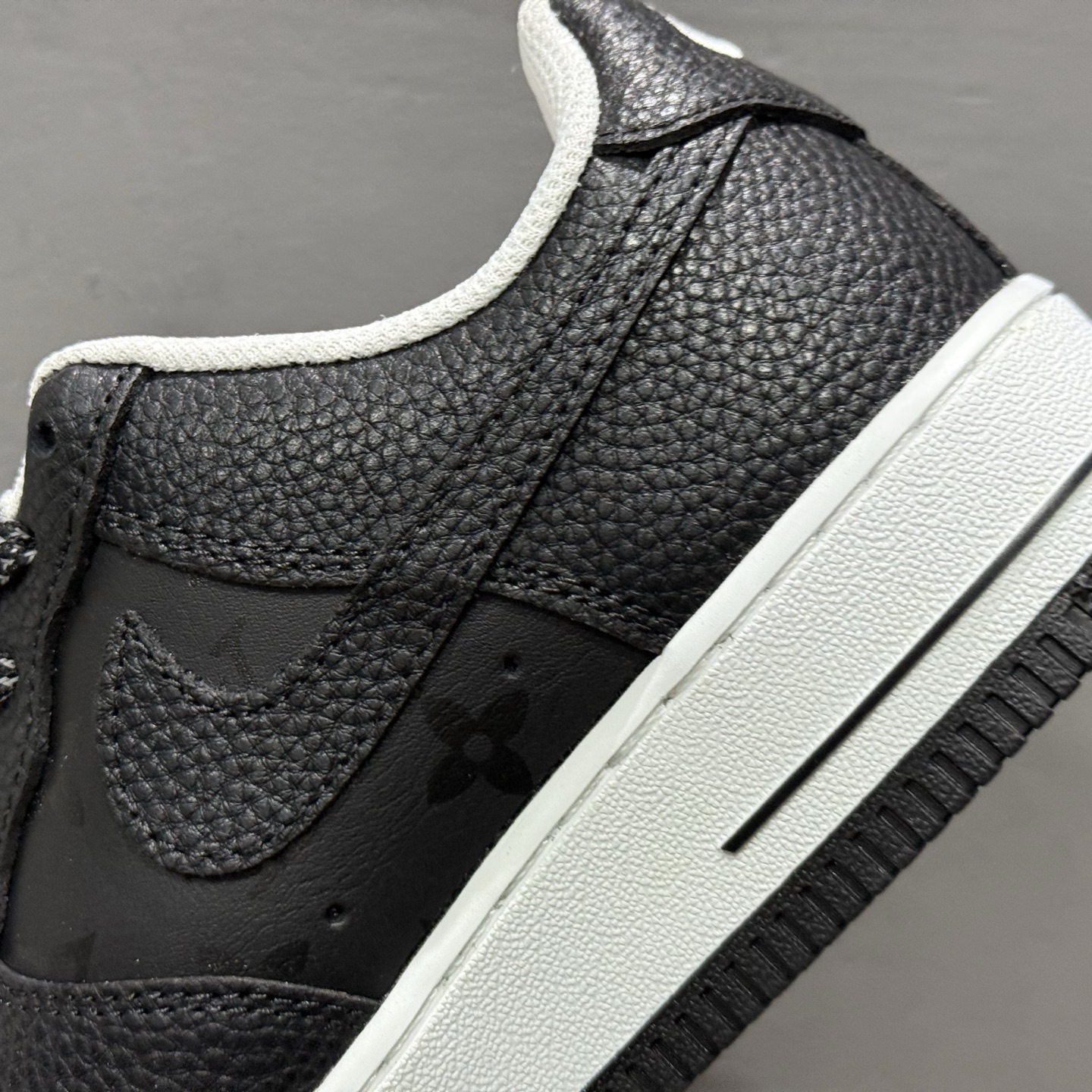 Nike Air Force 1'07 Low LV联名 武士黑荔纹 空军一号低帮休闲板鞋 CZ3986-003