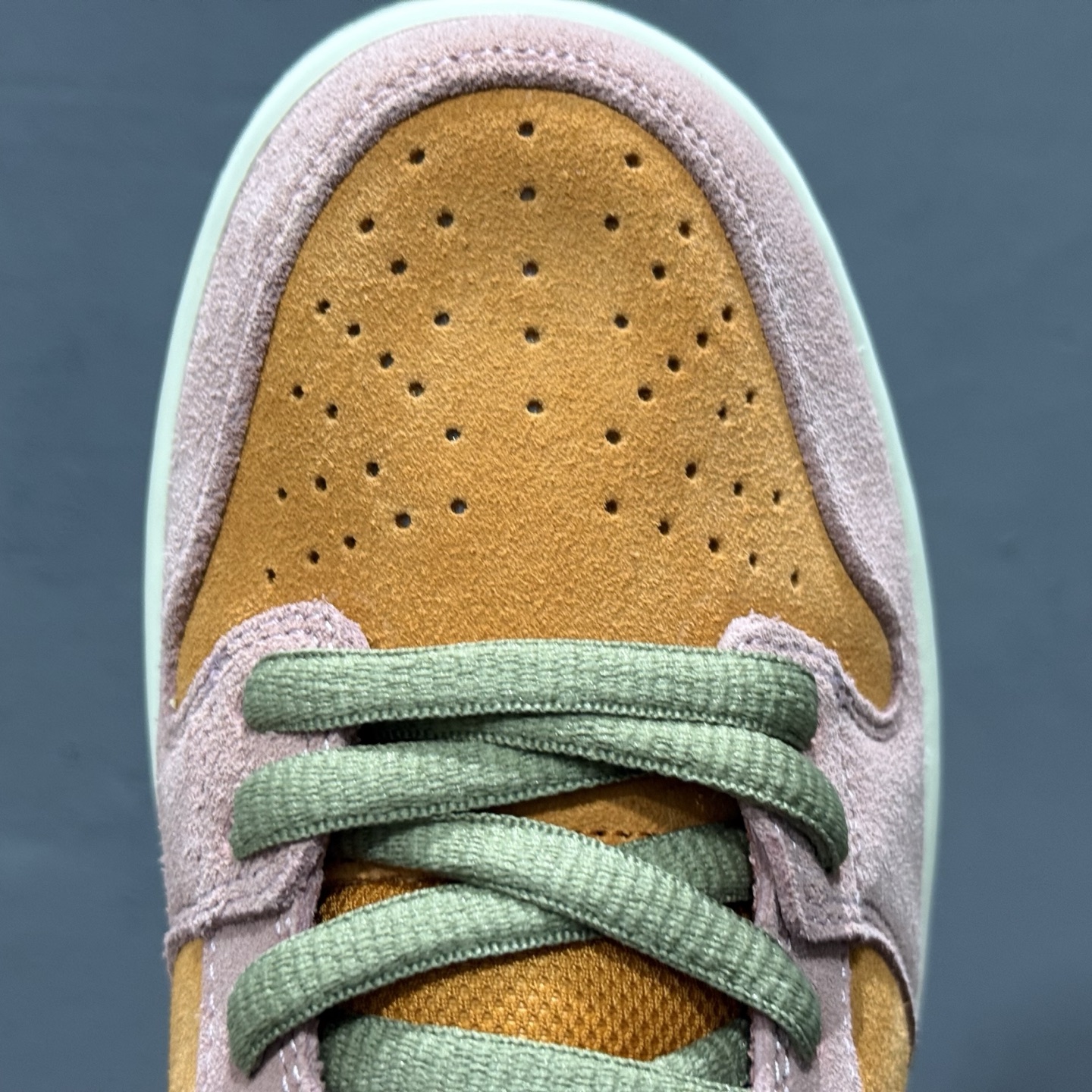 Nike SB Dunk Low ”Red Stardust” 星尘粉 低帮休闲板鞋 HJ4135-600