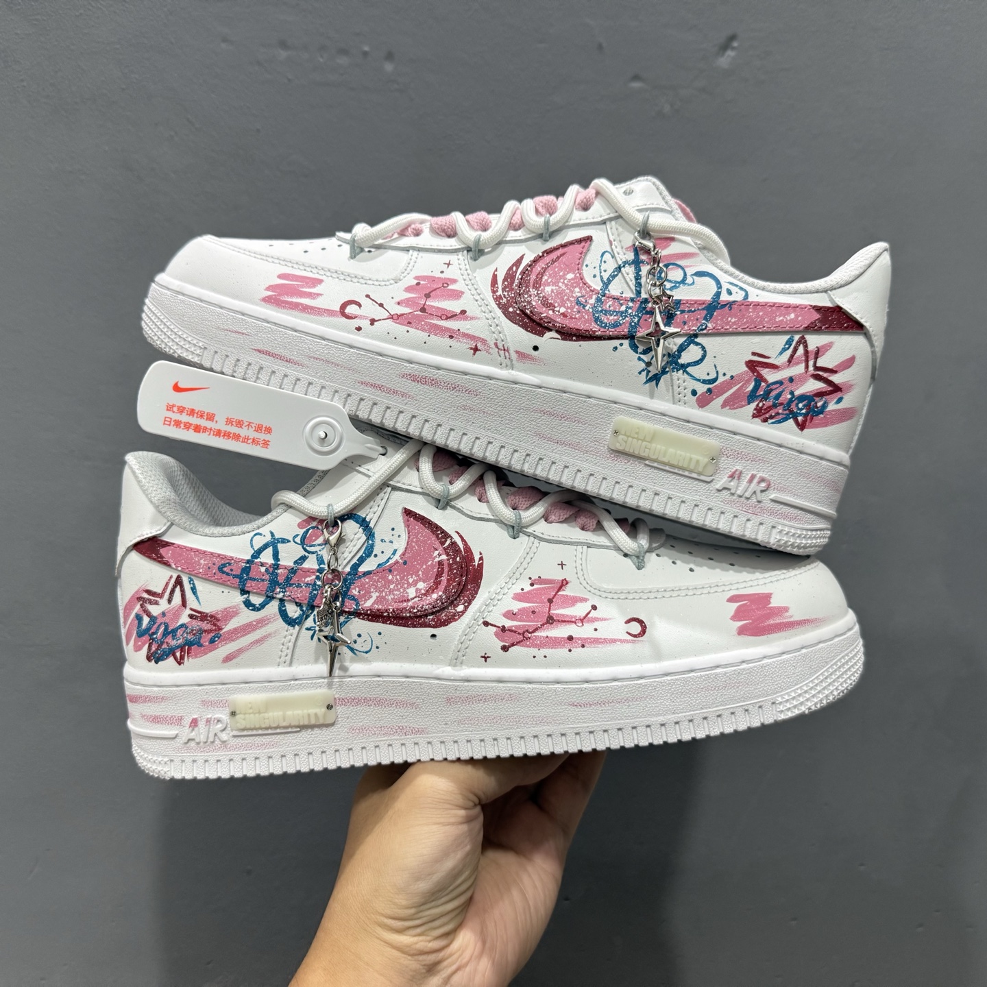 ￥260 Nike Air Force 1'07 Low ”Virgo” 手绘涂鸦十二星座系列