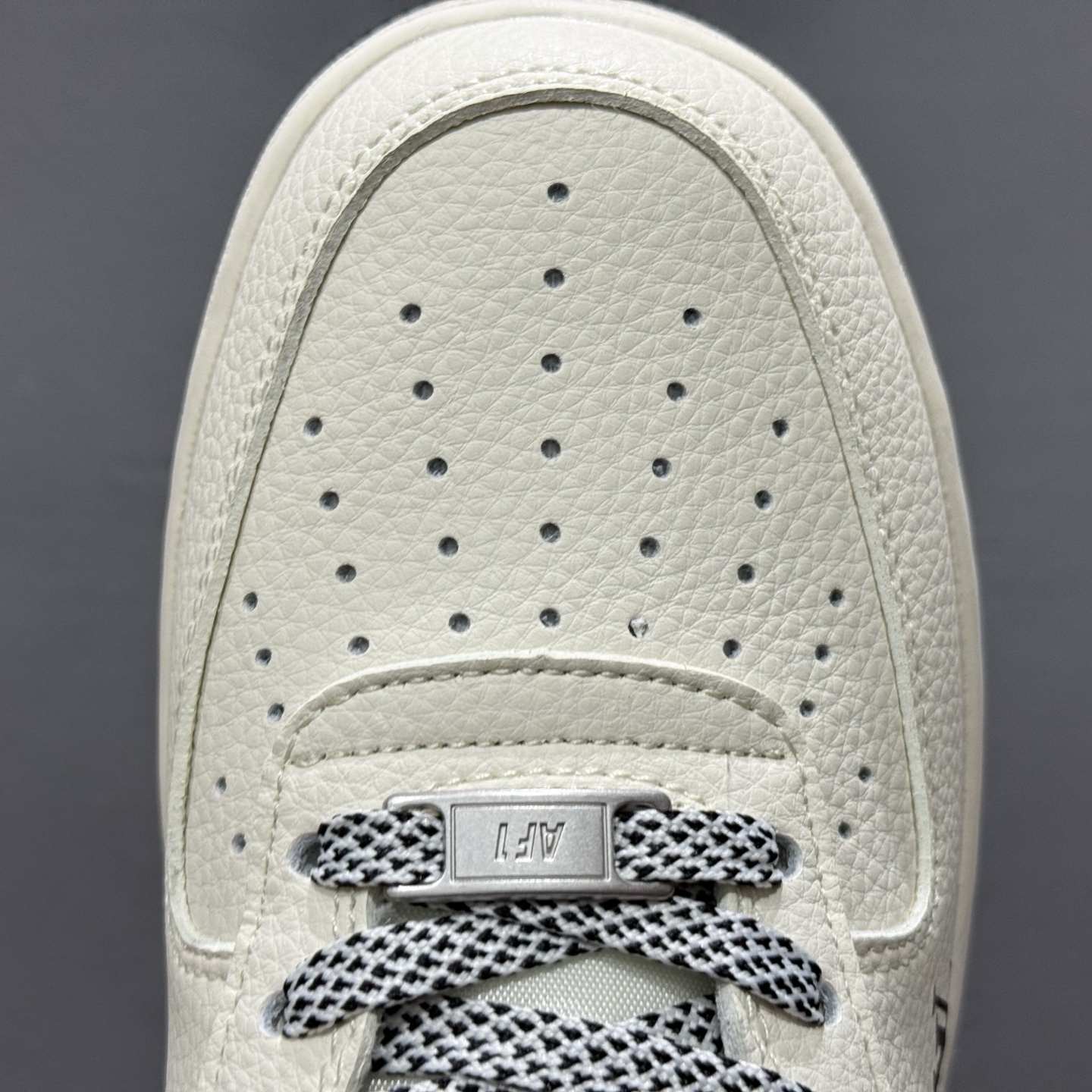 ￥260 Nike Air Force 1'07 Low LV联名 黑牛仔印花 空军一号低帮休闲板鞋 SM6668-108