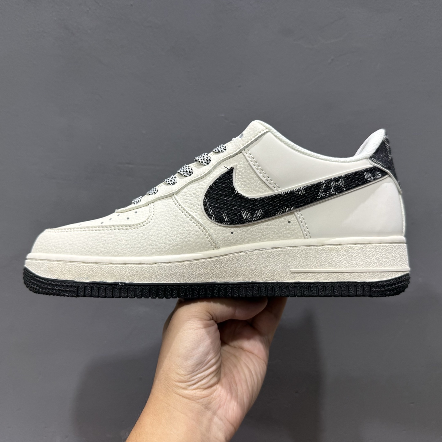 ￥260 Nike Air Force 1'07 Low LV联名 黑牛仔印花 空军一号低帮休闲板鞋 SM6668-108