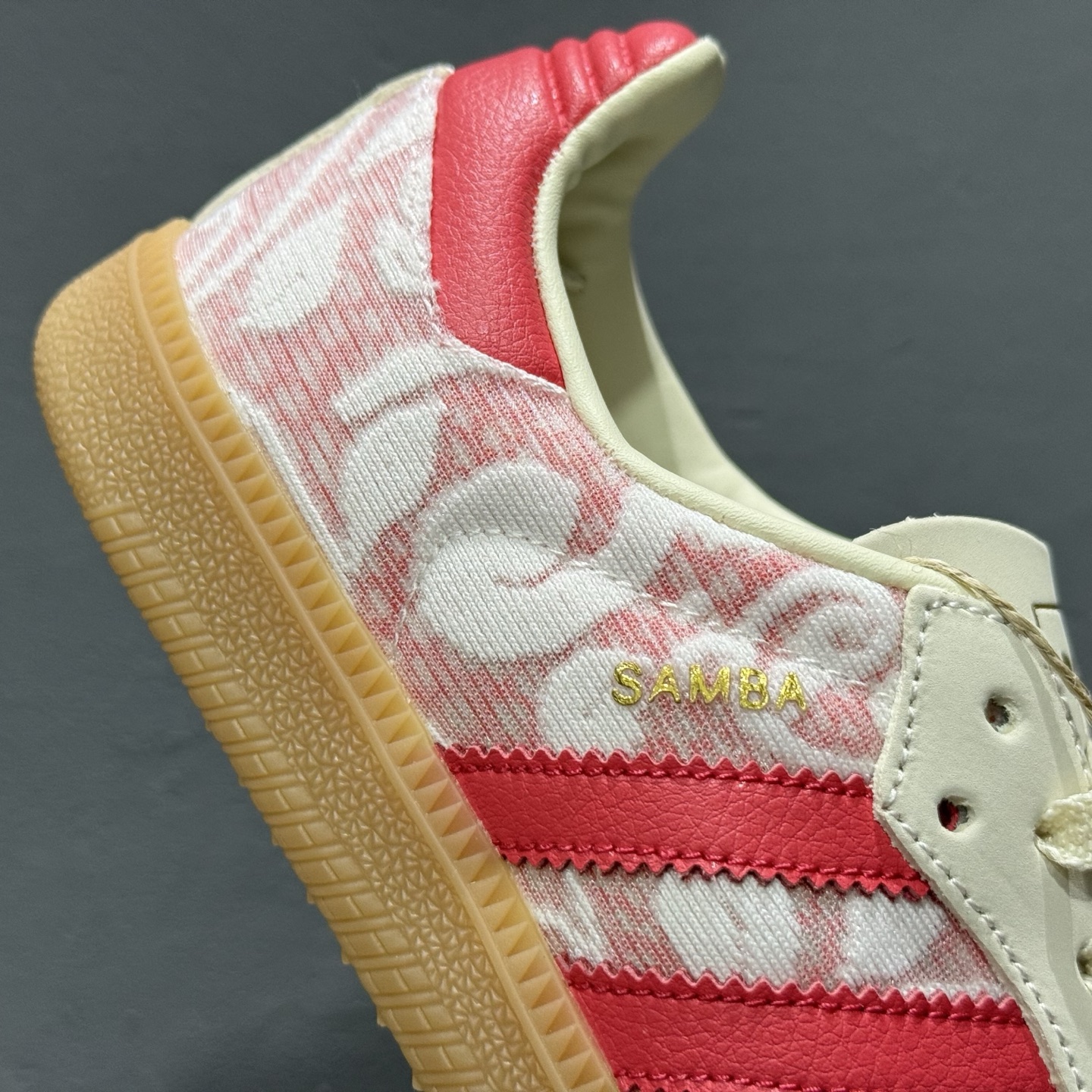 150 AdidOriginals Samba 桑巴舞系列阿迪达斯 三叶草 绅士德训足球风百搭低帮休闲运动板鞋 JR8841 126261