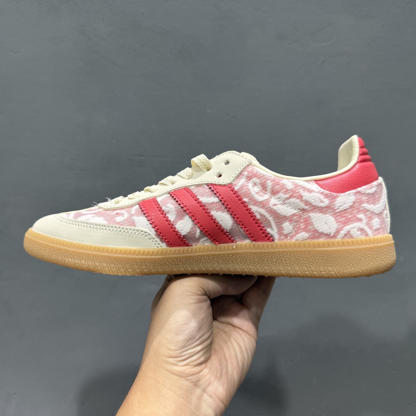 150 AdidOriginals Samba 桑巴舞系列阿迪达斯 三叶草 绅士德训足球风百搭低帮休闲运动板鞋 JR8841 126261