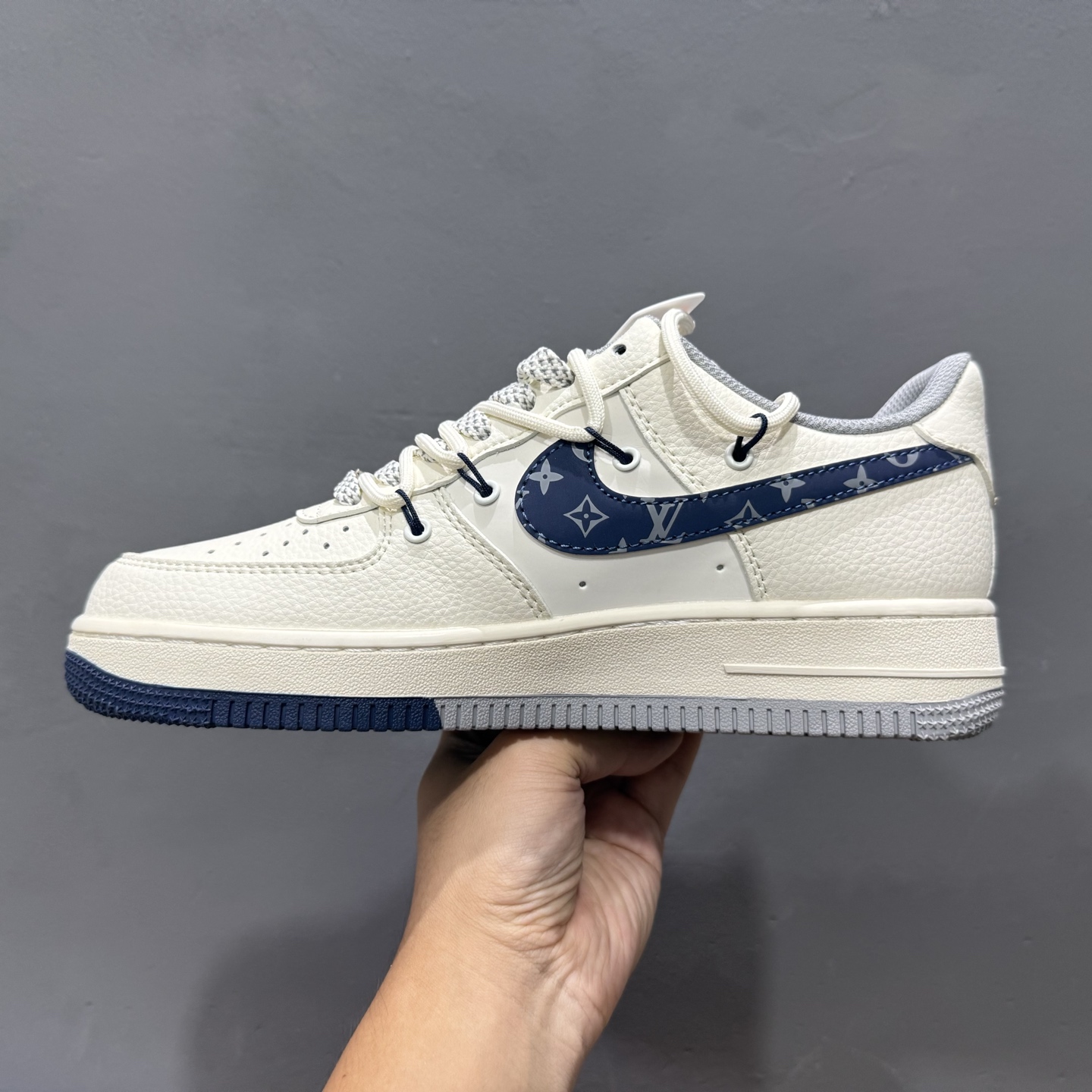 ￥260 Nike Air Force 1'07 Low LV联名 花蓝勾抽绳 空军一号低帮休闲板鞋 DM6868-064