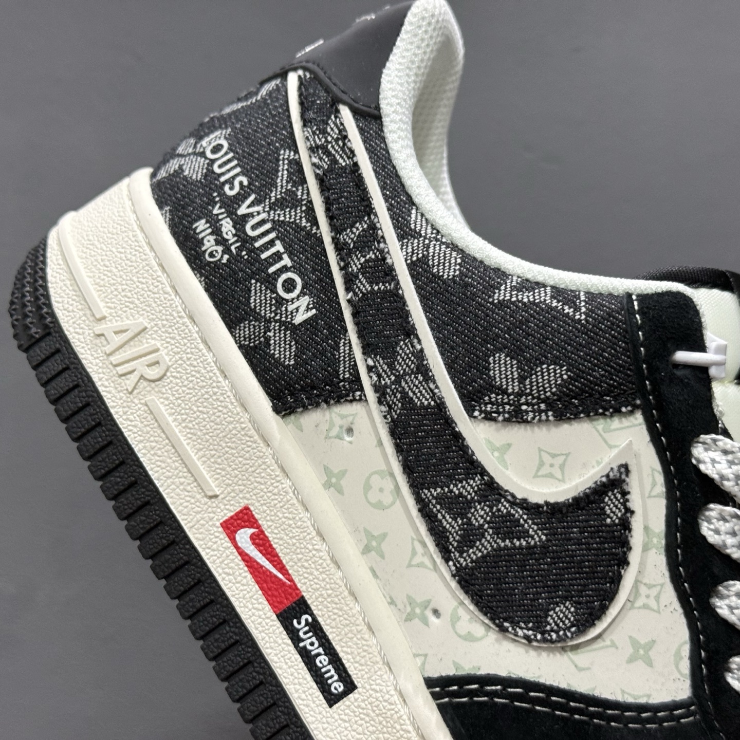 ￥260 Nike Air Force 1'07 Low LV联名 牛仔猪八米黑 空军一号低帮休闲板鞋 MZ9588-805