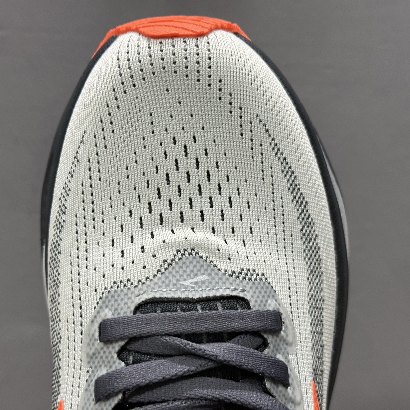 180 外贸热款专供 Brooks 布鲁克斯 Gho17 网面运动鞋 1104421D048 10111