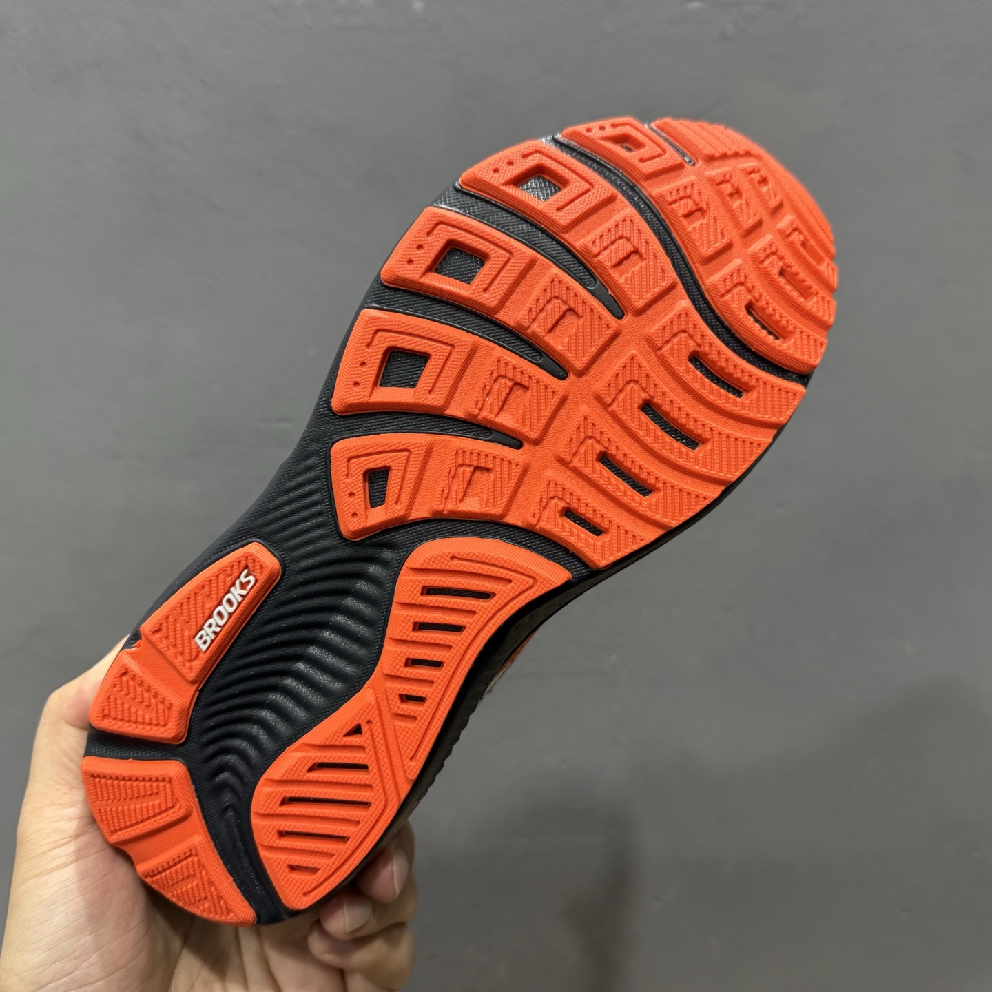 180 外贸热款专供 Brooks 布鲁克斯 Gho17 网面运动鞋 1104421D048 10111
