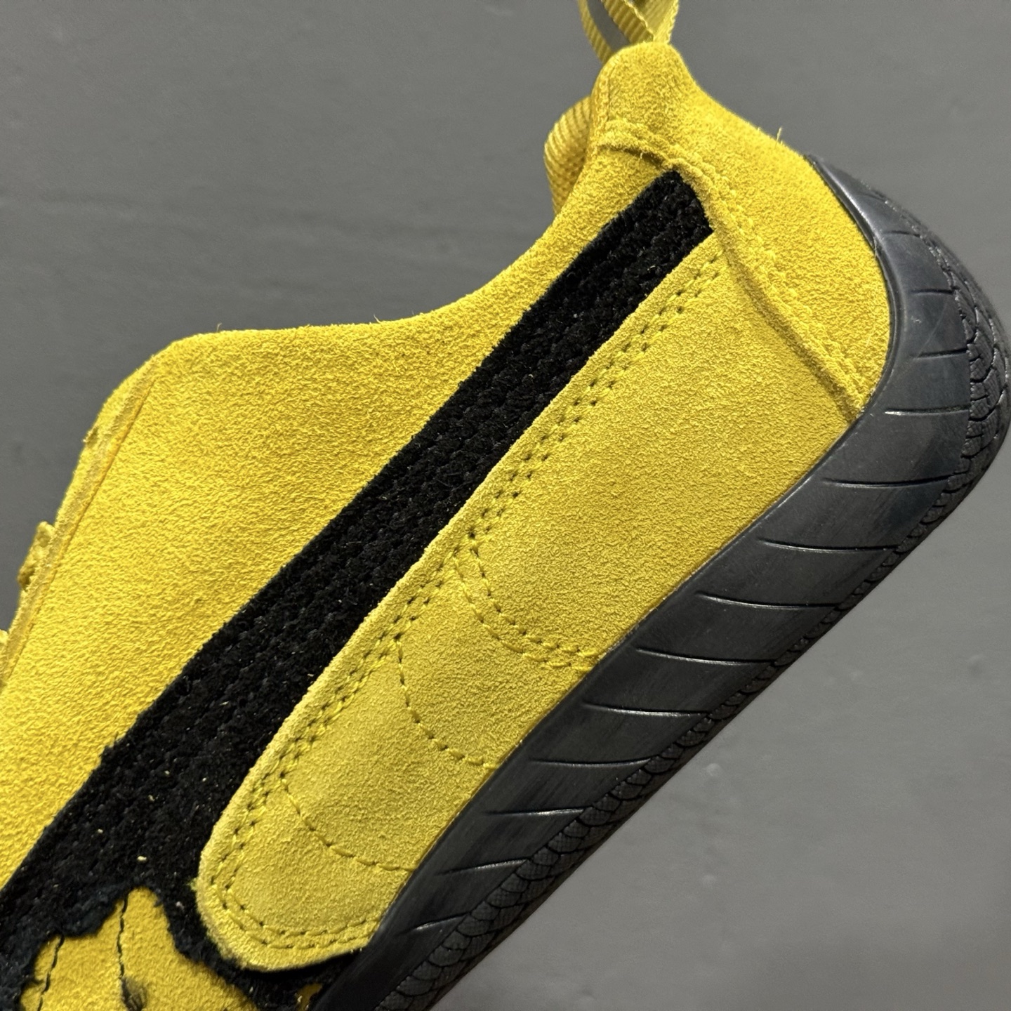 200 PUMA 彪马 x Balenciaga巴黎世家 Speedcat Suede 系列 薄底鞋 圆头做旧磨损 低帮 生活休闲鞋