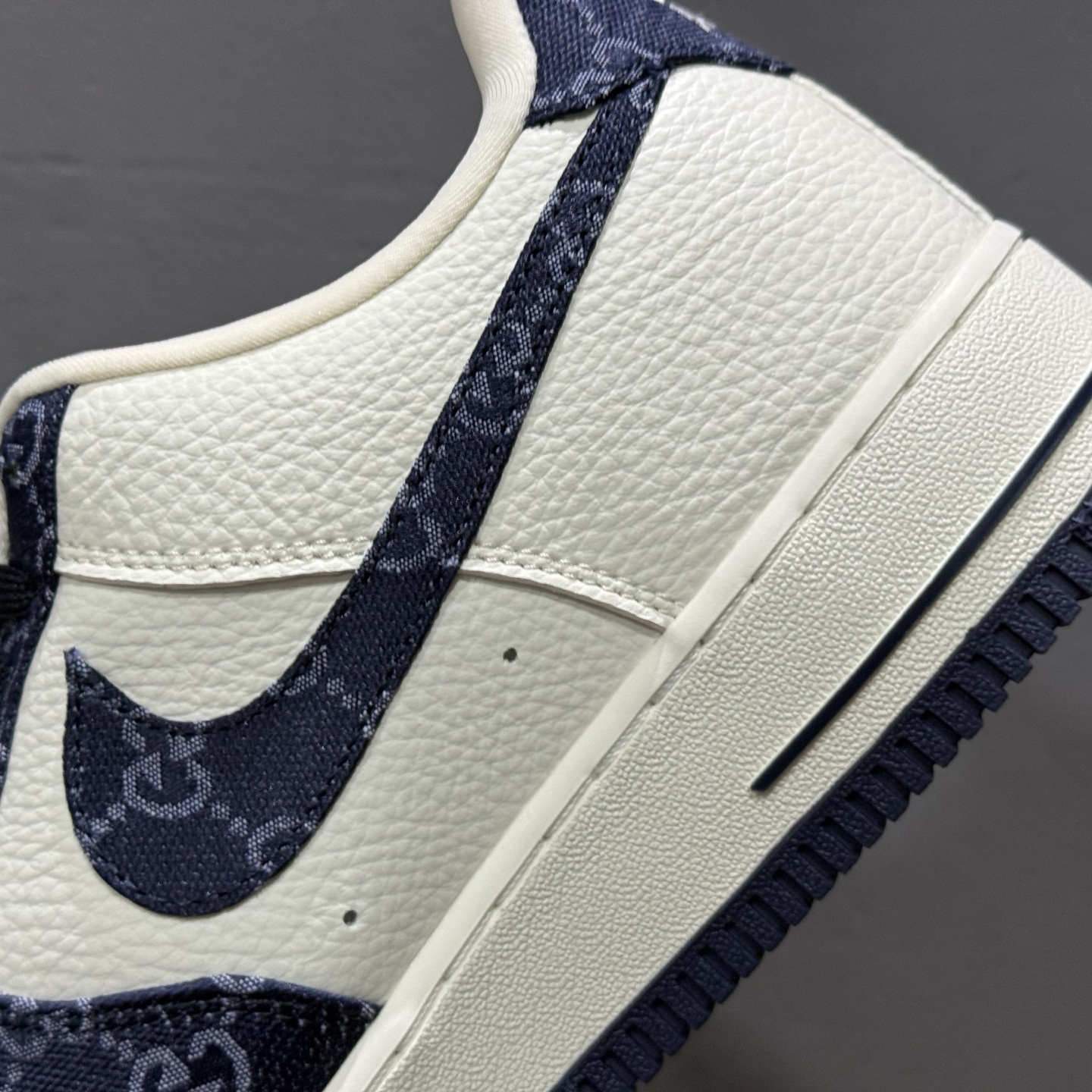￥260 Nike Air Force 1'07 Low 古驰联名 藏蓝牛仔 空军一号低帮休闲板鞋 SC0601-569