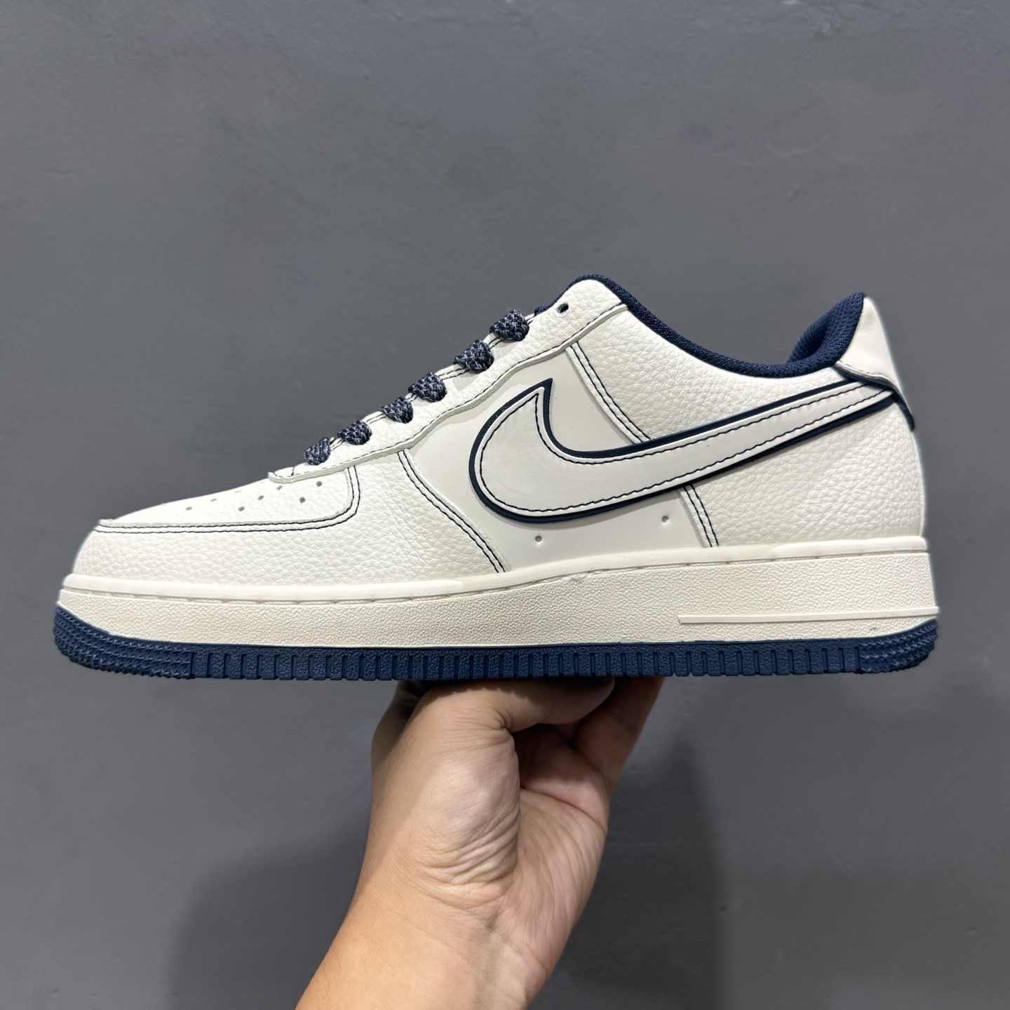 ￥260 Nike Air Force 1'07 Low 米蓝兔八哥 空军一号低帮休闲板鞋 JP8028-013