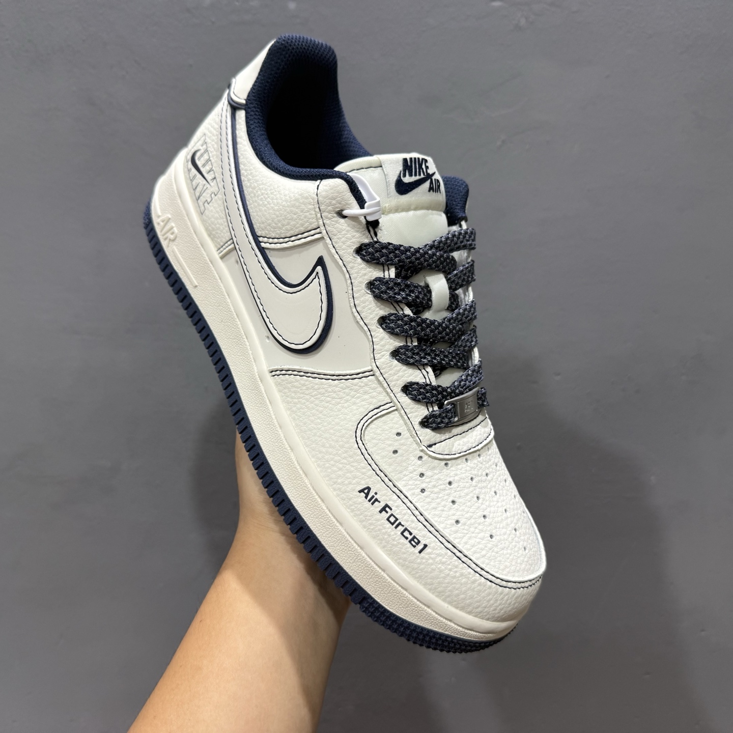 ￥260 Nike Air Force 1'07 Low 米蓝兔八哥 空军一号低帮休闲板鞋 JP8028-013