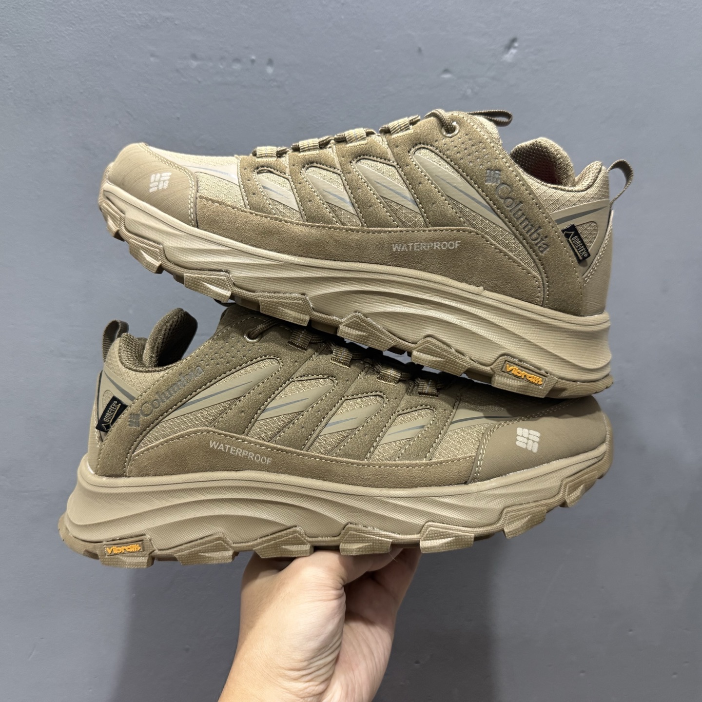 Columbia 哥伦比亚户外登山鞋休闲越野徒步鞋