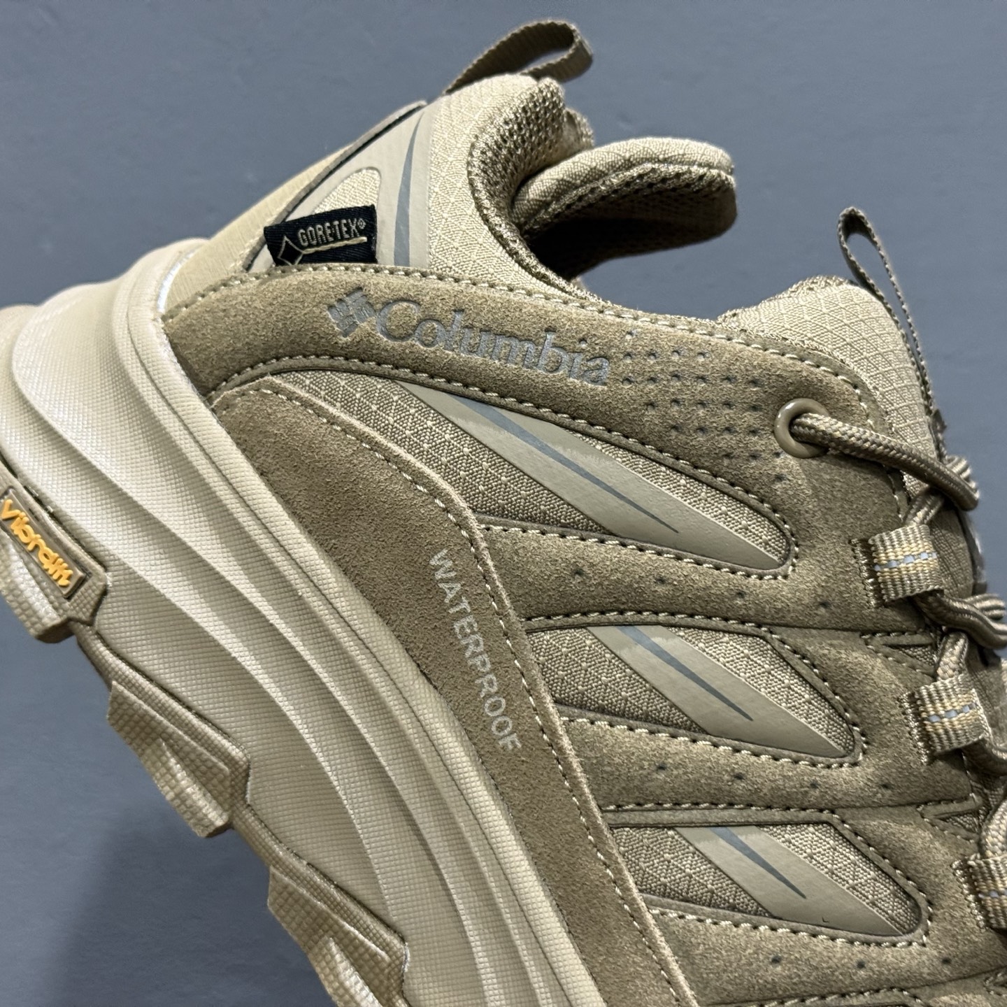 Columbia 哥伦比亚户外登山鞋休闲越野徒步鞋