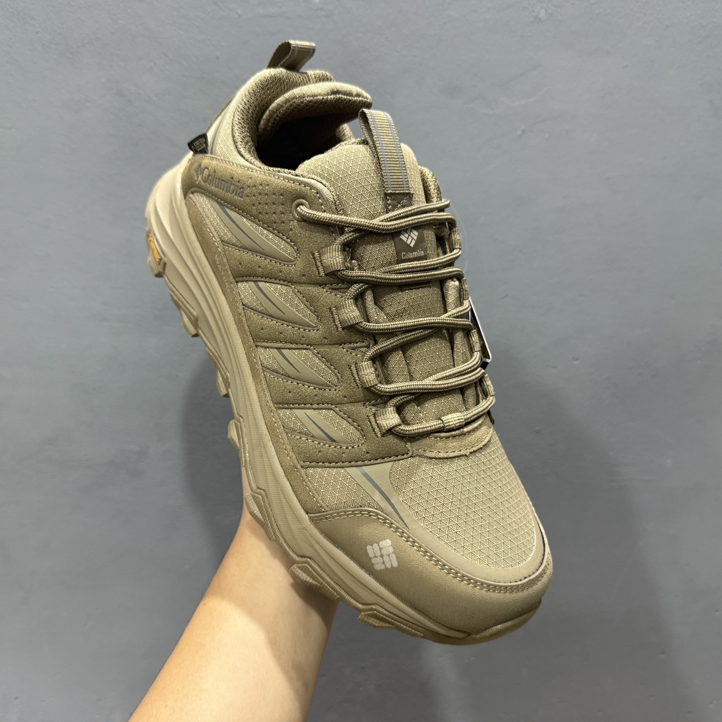 Columbia 哥伦比亚户外登山鞋休闲越野徒步鞋