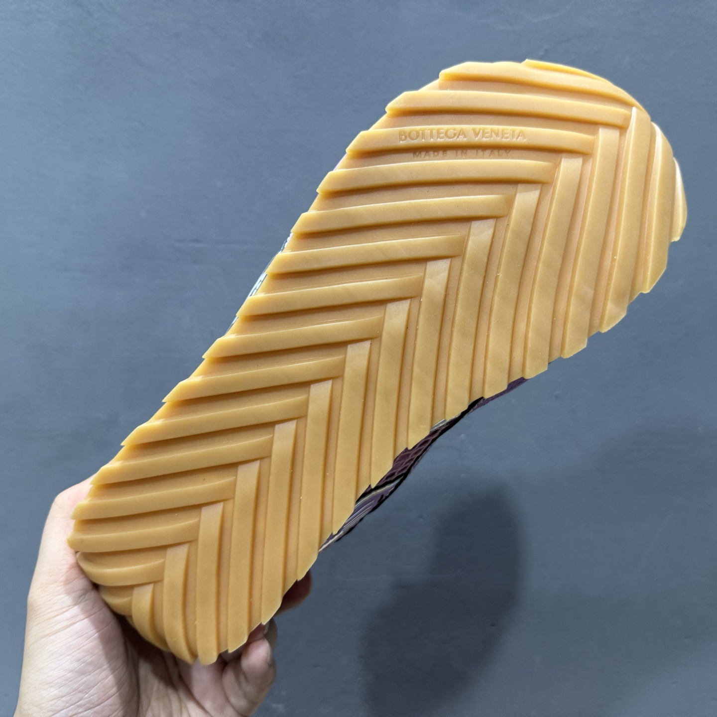 290 Bottega Veneta葆蝶家 Orbit 织物 圆头系带跑鞋