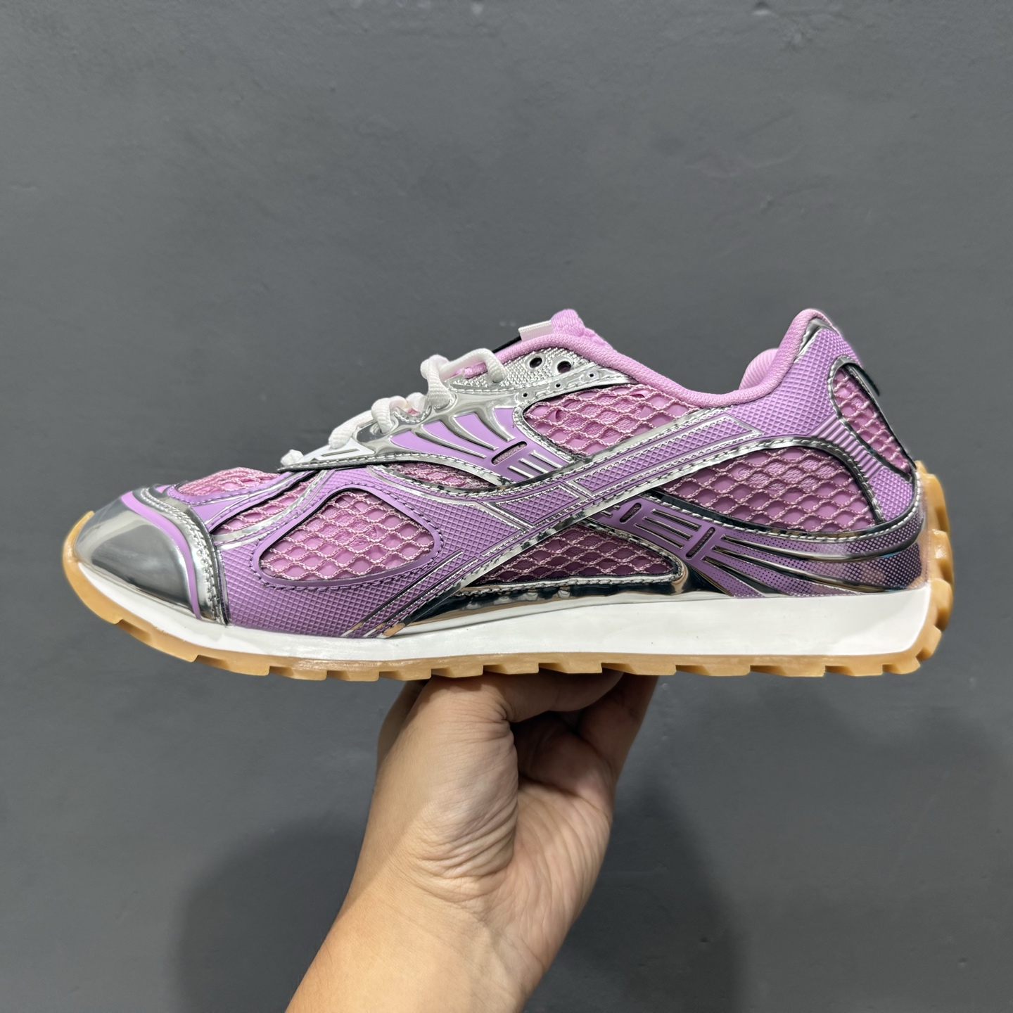 290 Bottega Veneta葆蝶家 Orbit 织物 圆头系带跑鞋
