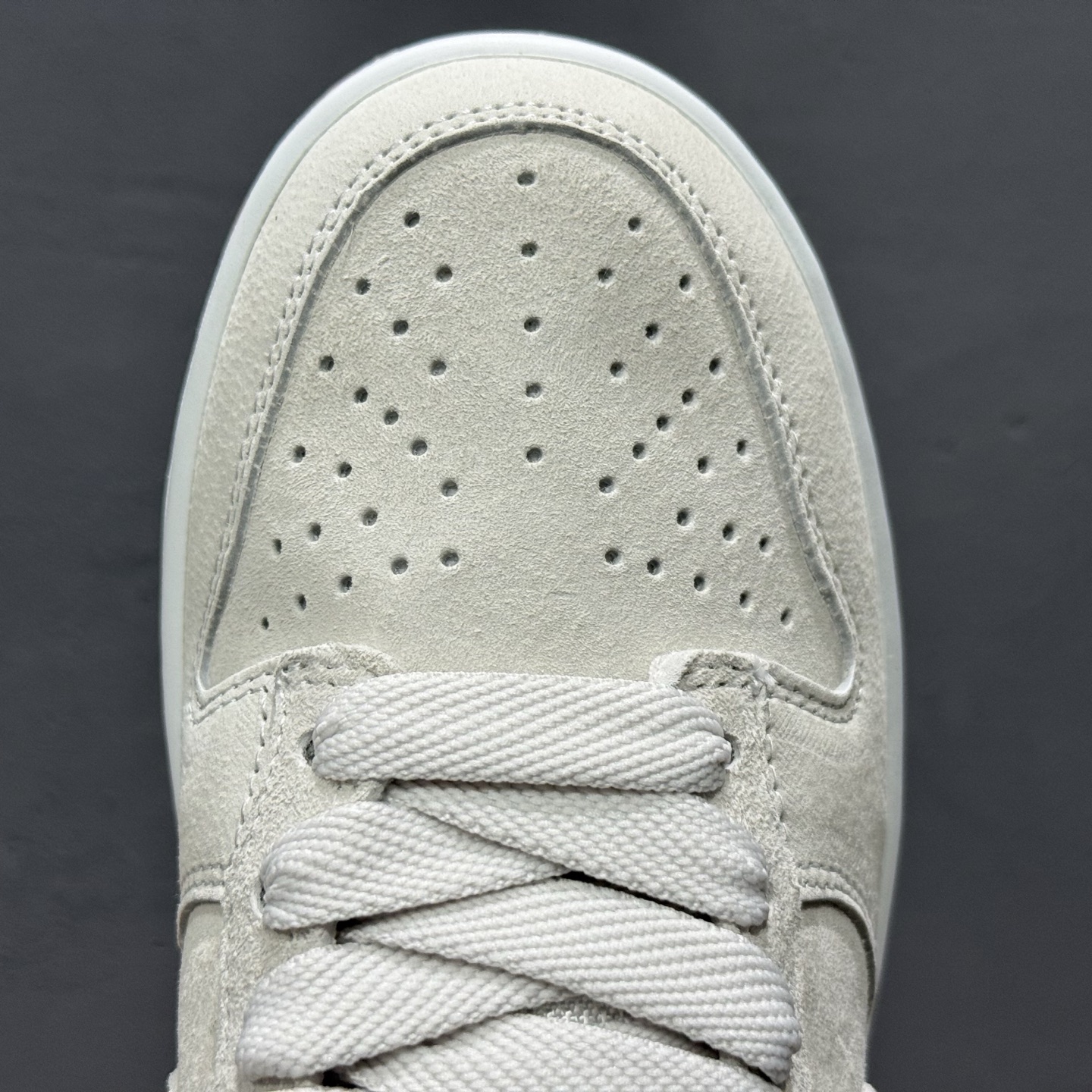 ￥210 Nike SB Dunk Low Pro B ”Pale Ivory” 象牙白 低帮休闲板鞋 HJ0367-100