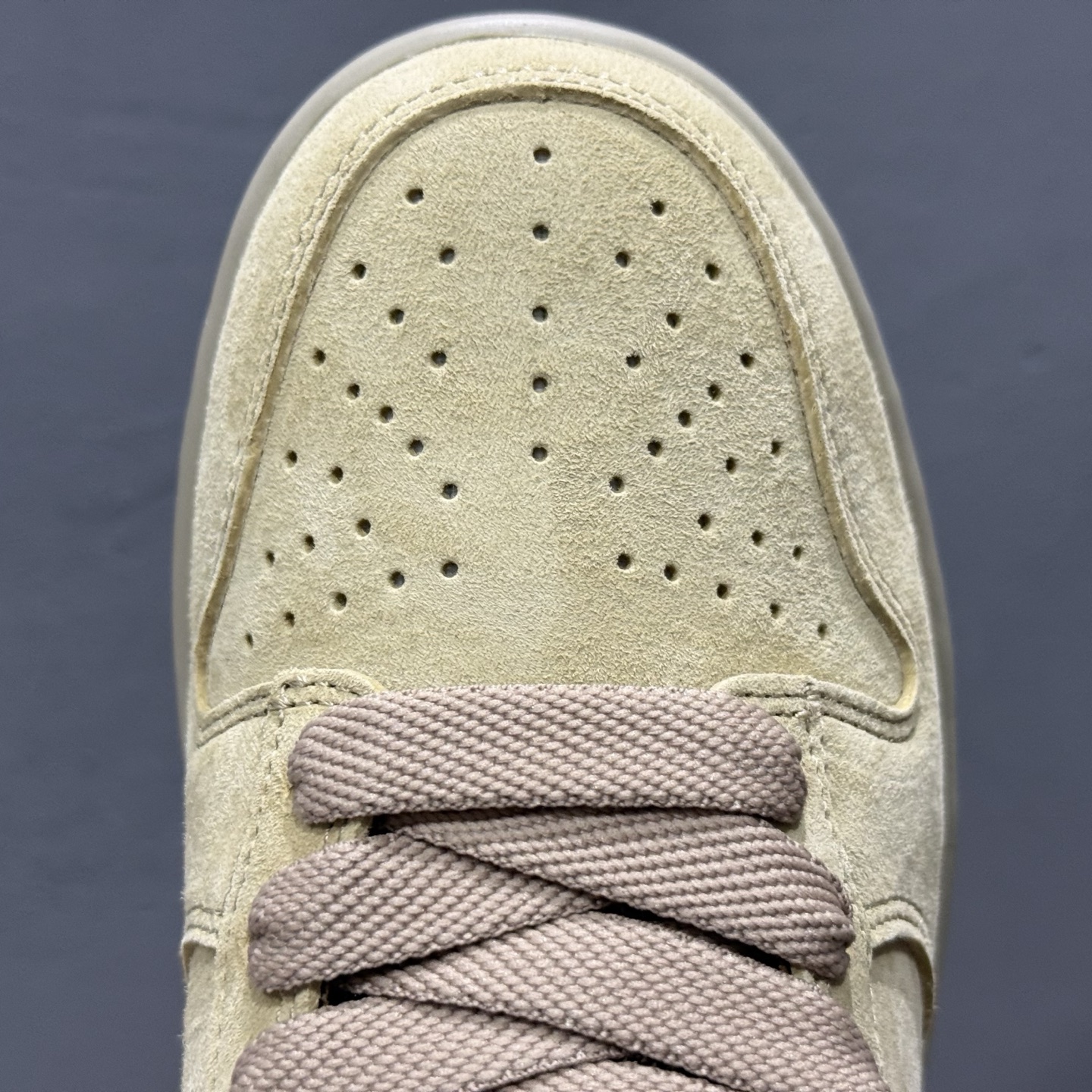 ￥210 Nike SB Dunk Low Pro B ”Pale Ivory” 象牙白 低帮休闲板鞋 HJ0367-200