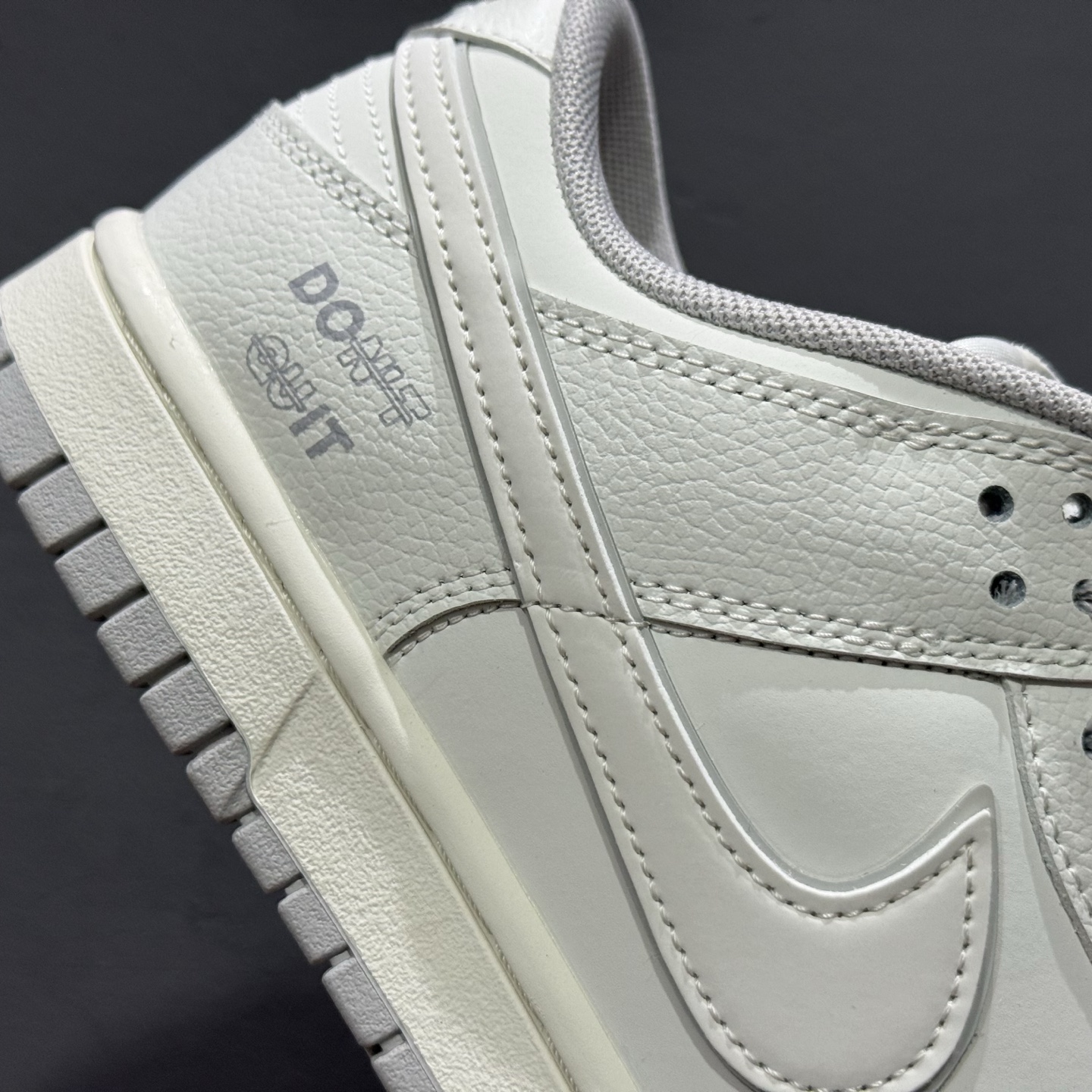 Nike SB Dunk Low ”Just Do It” 周年高端定制 低帮休闲板鞋 WG0508-046