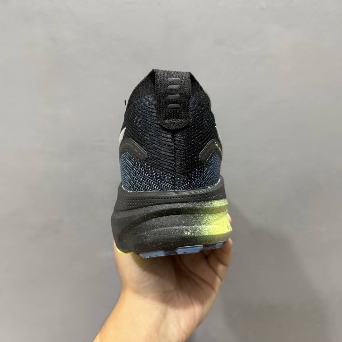 Asics Gel-Kayano 32代 运动休闲透气专业跑鞋 1011C130-001