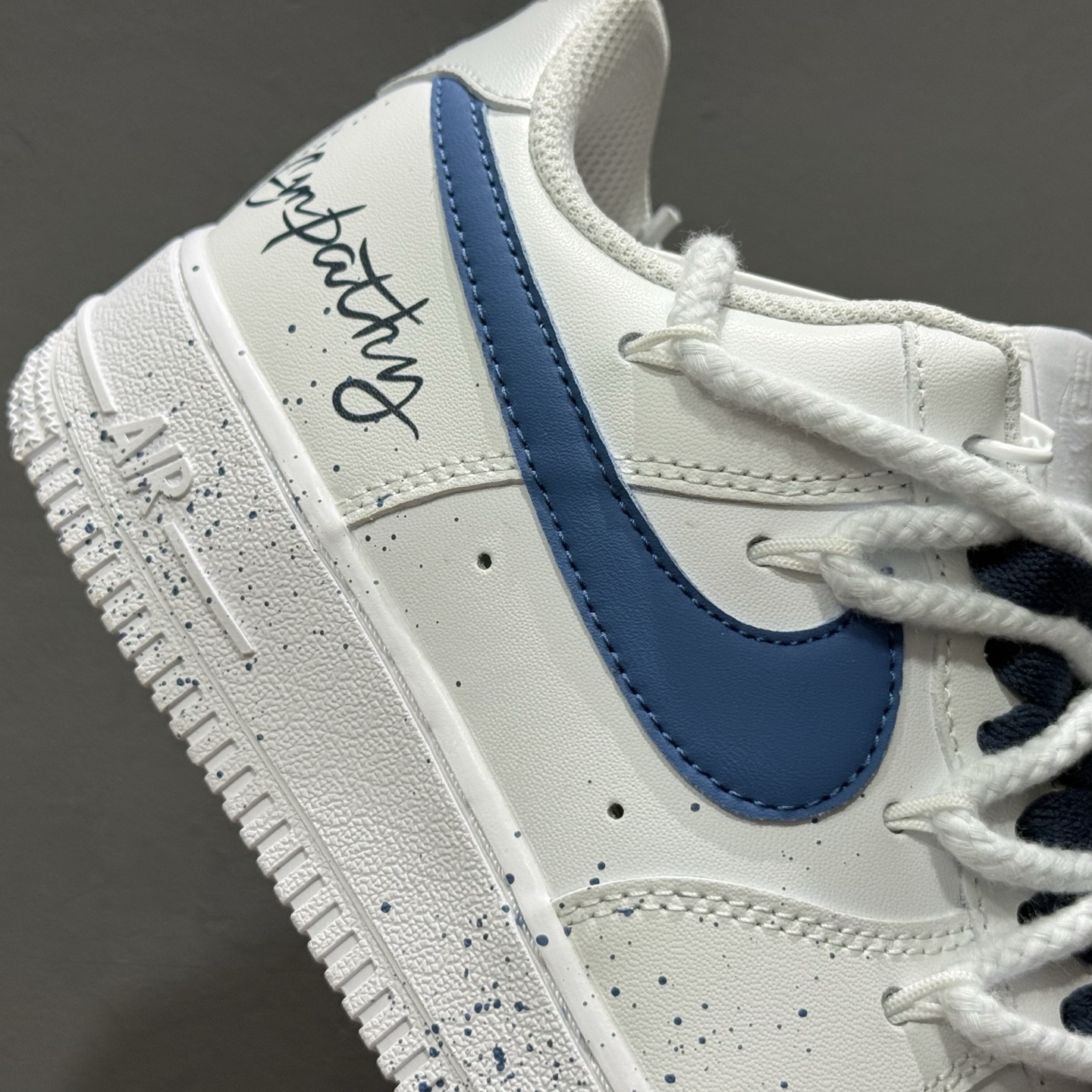 Nike Air Force 1'07 Low 字母涂鸦复古 空军一号低帮休闲板鞋 ZH0316-106
