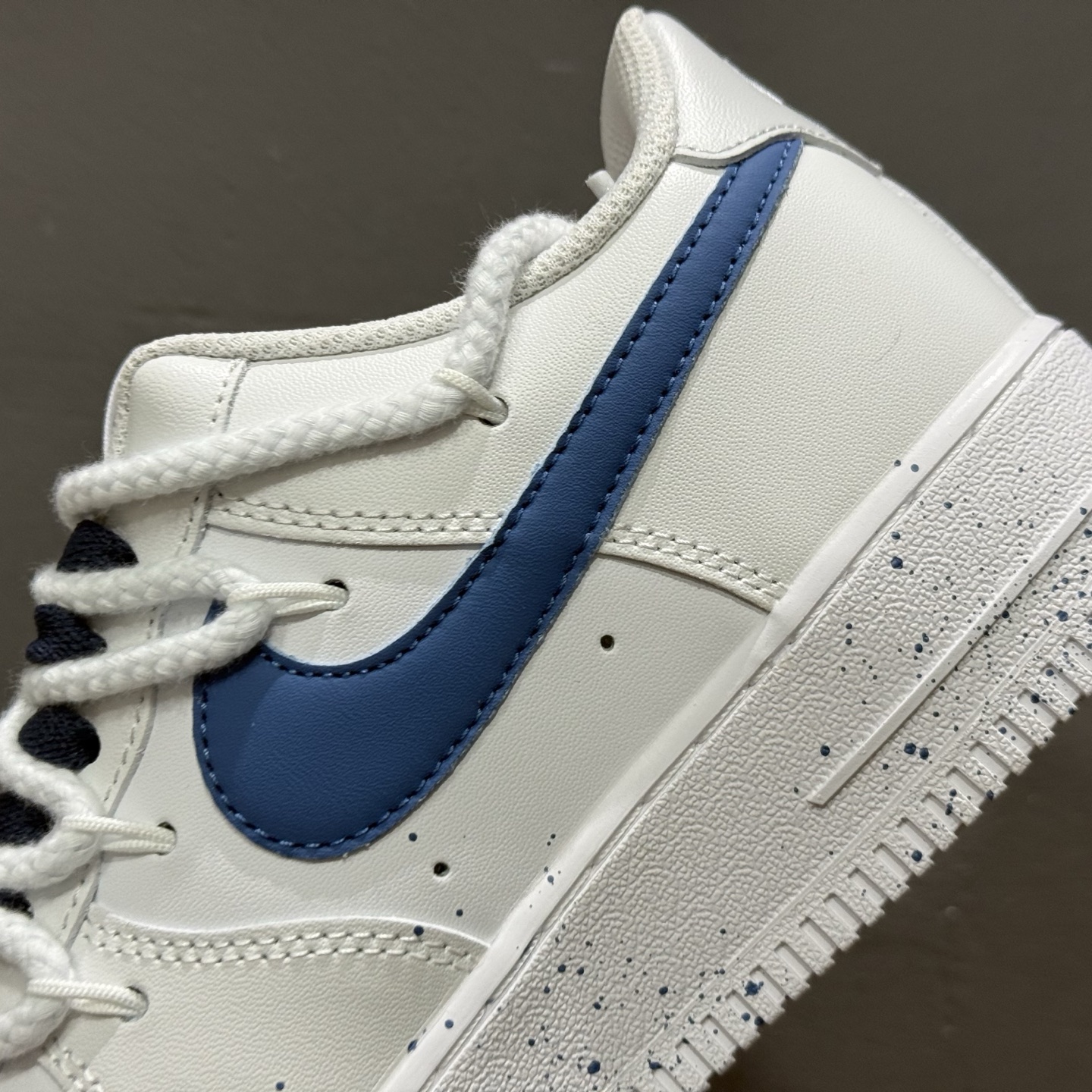 Nike Air Force 1'07 Low 字母涂鸦复古 空军一号低帮休闲板鞋 ZH0316-106