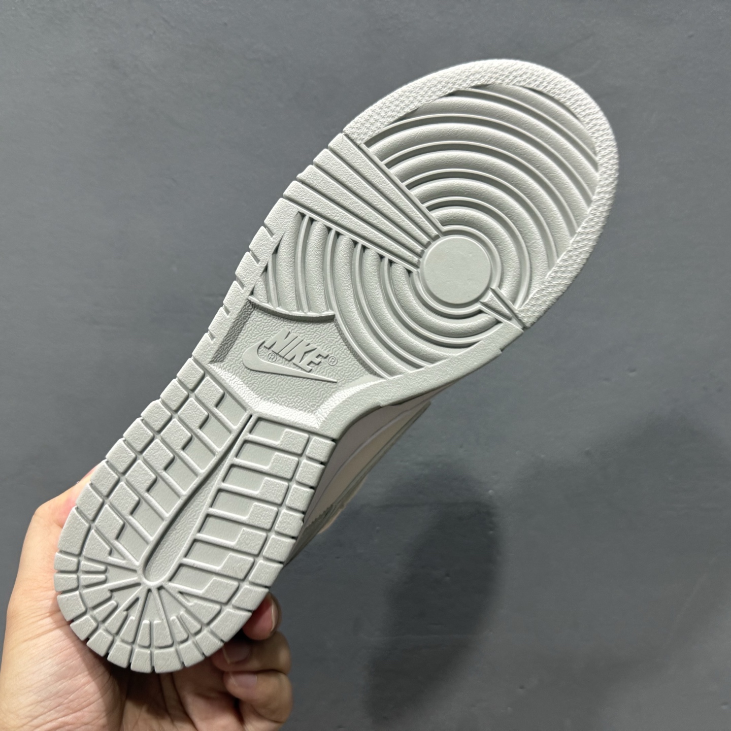 Nike SB Dunk Low 灰白绑带 HF0730-160