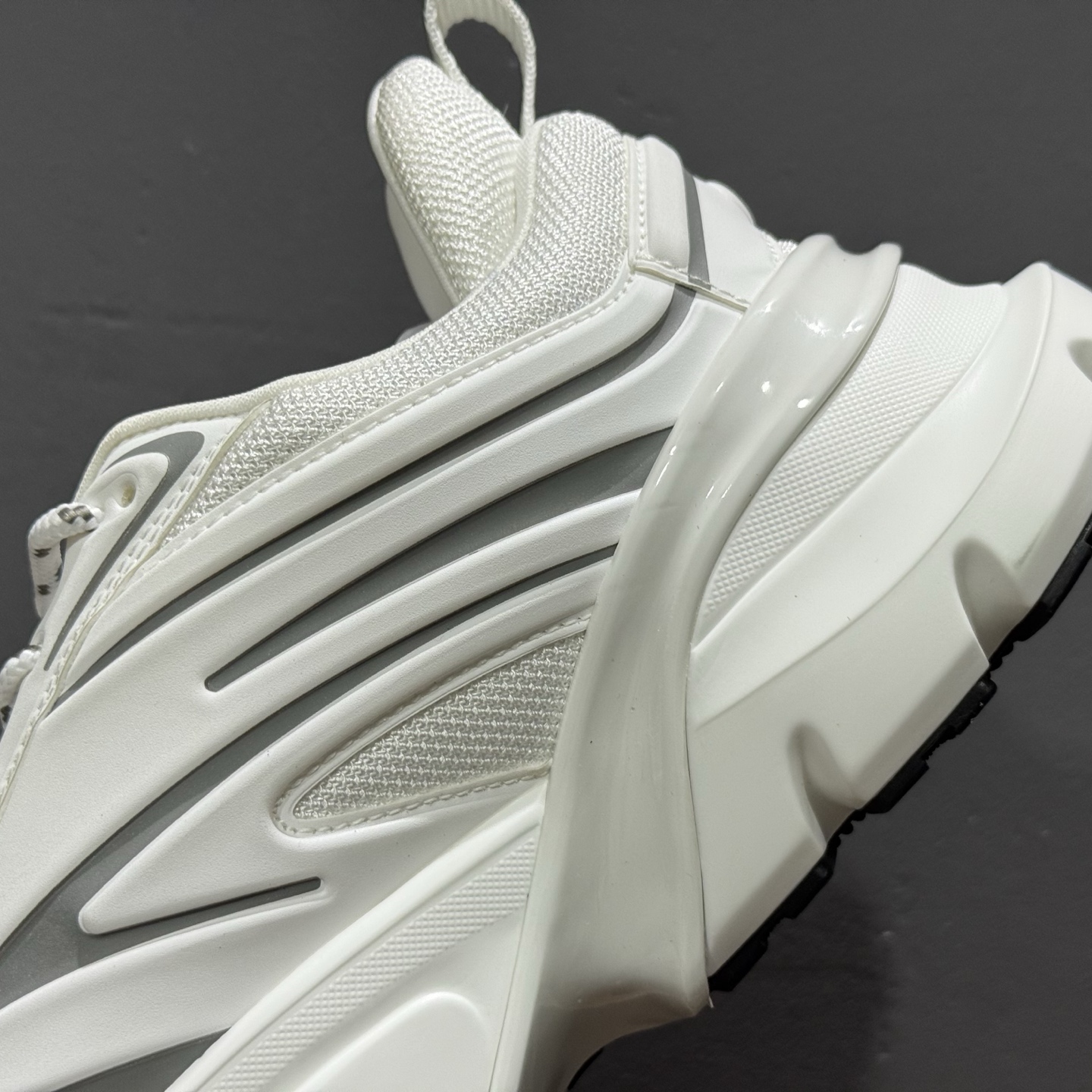 顶级版本Dior B44 Blade 休闲鞋运动鞋