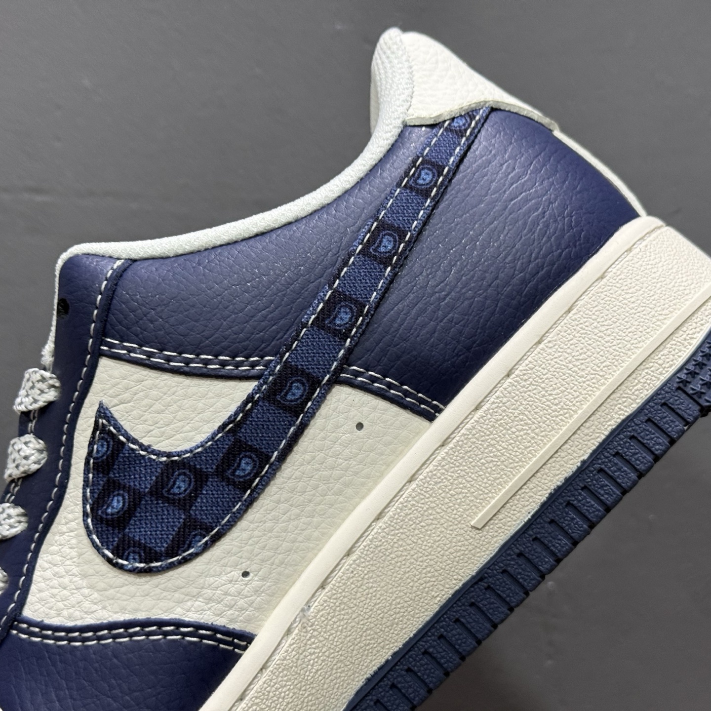 Nike Air Force 1'07 Low LV联名 海军蓝腰果花 空军一号低帮休闲板鞋 JP8028-009