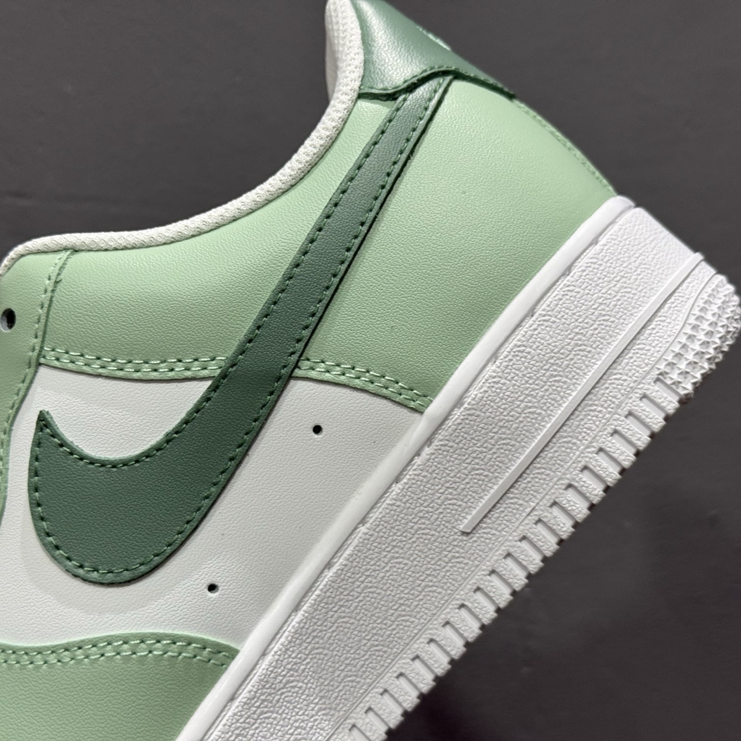 Nike Air Force 1'07 Low 幸运草 空军一号低帮休闲板鞋 ZH0316-098