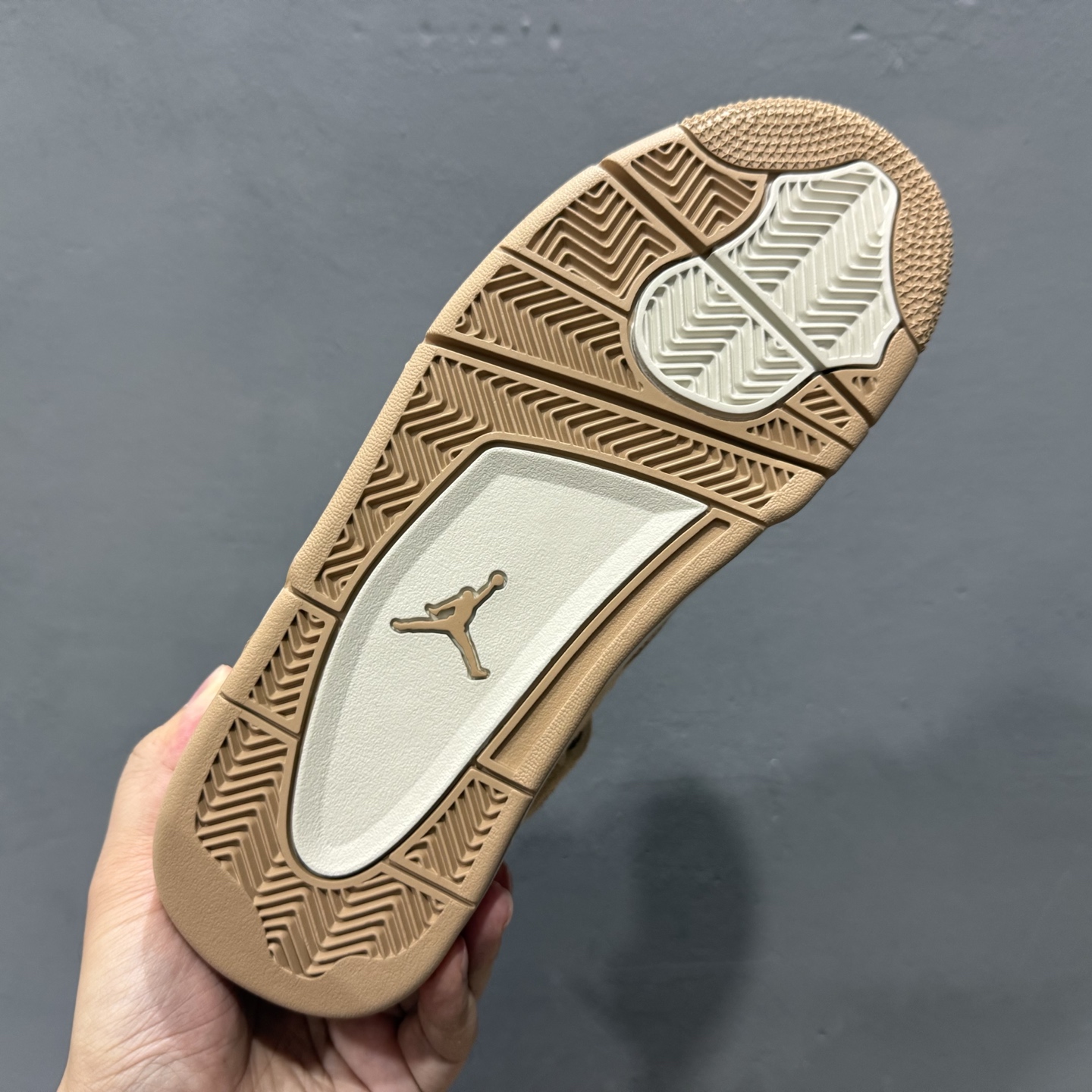 GX Air Jordan AJ4 WMNS ”Cozy Girl”泰迪熊 HV0823-200