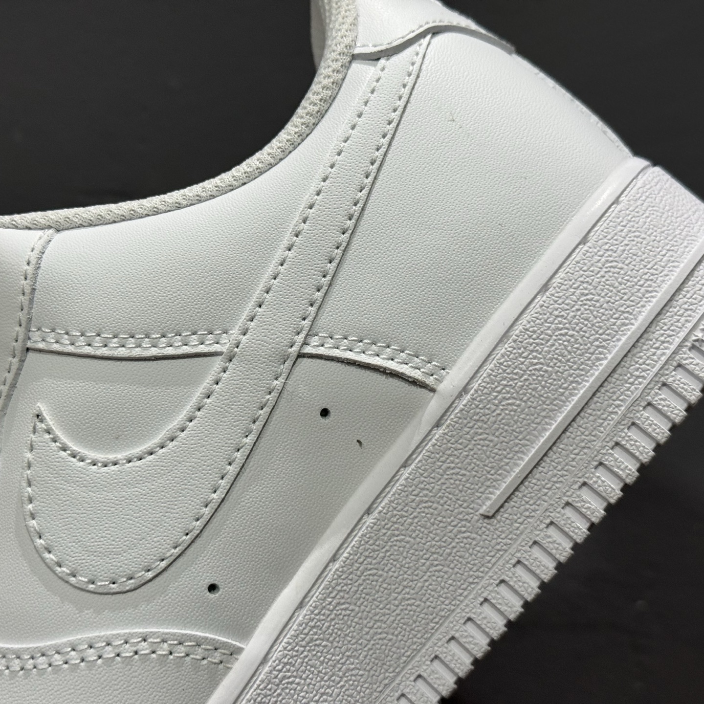 Nike Air Force 1'07 Low 捣蛋鬼 空军一号低帮休闲板鞋 ZH0316-096