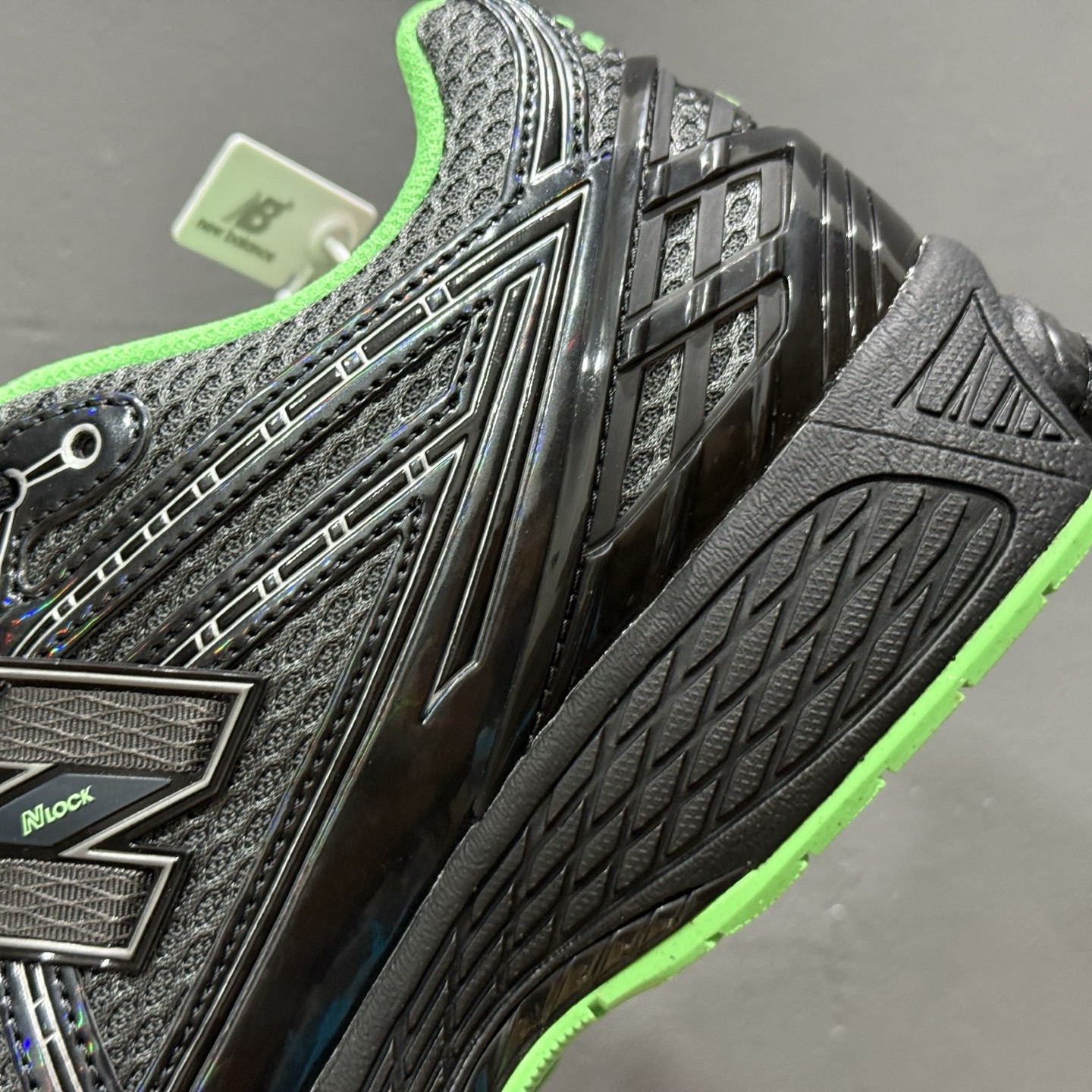 New Balance 1906系列复古老爹风休闲运动慢跑鞋 U1906RCT