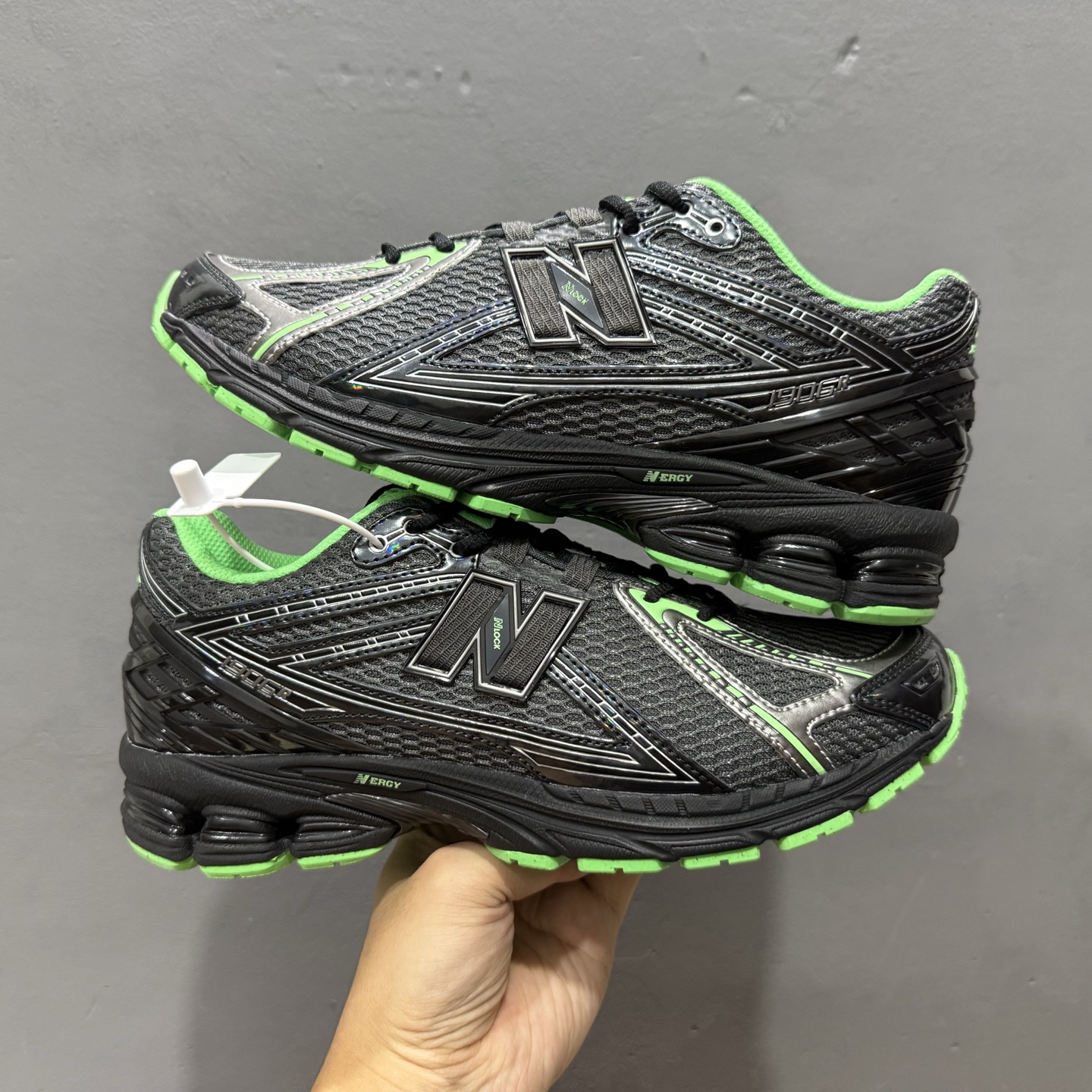 New Balance 1906系列复古老爹风休闲运动慢跑鞋 U1906RCT